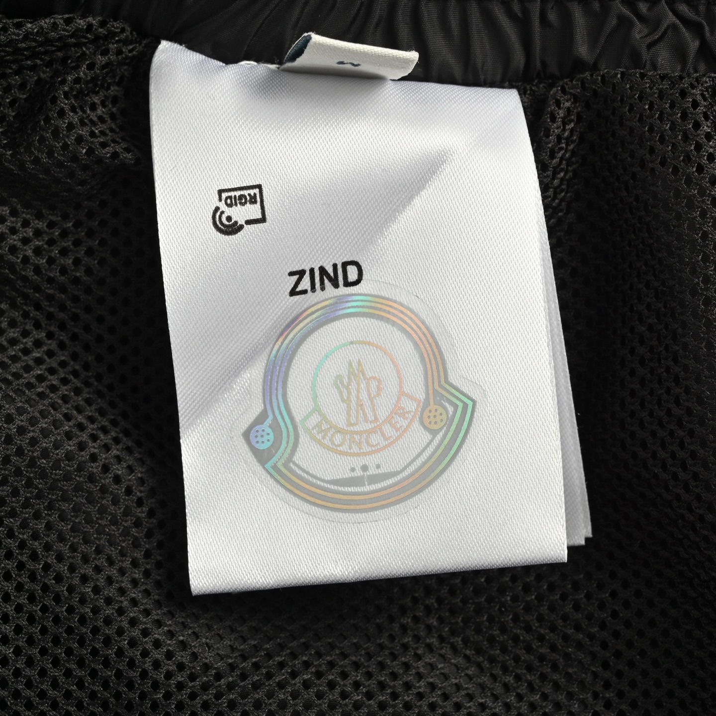 ONCLER/蒙口 侧边织带徽标沙滩短裤-Chinese UA Cheap High Quatity Brand Clothes Bags handbags Sneakers wholesale wholesaler seller from China Factory suppliers Fashion Clothing Shoes best Quality Beautiful Price ONCLER/蒙口 侧边织带徽标沙滩短裤