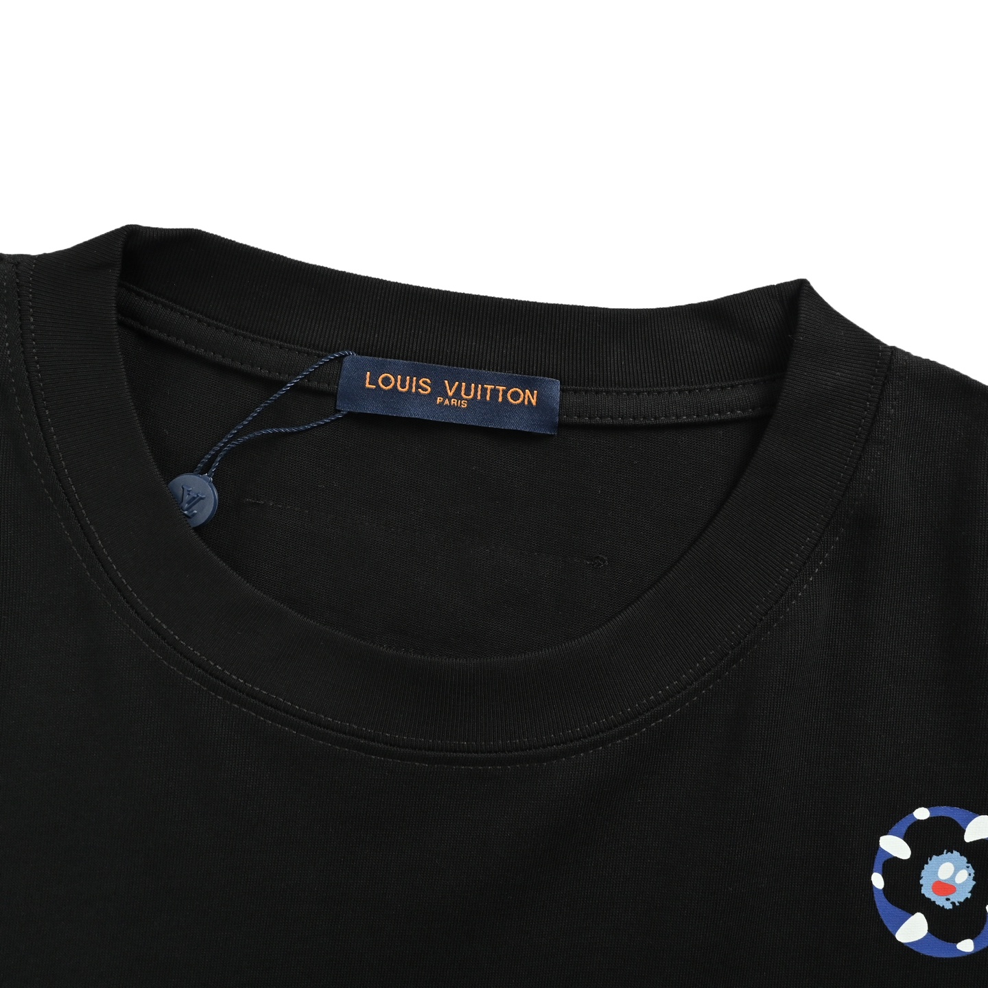 Louis Vuitton/路易威登 25ss 肩膀彩标短袖-Chinese UA Cheap High Quatity Brand Clothes Bags handbags Sneakers wholesale wholesaler seller from China Factory suppliers Fashion Clothing Shoes best Quality Beautiful Price Louis Vuitton/路易威登 25ss 肩膀彩标短袖