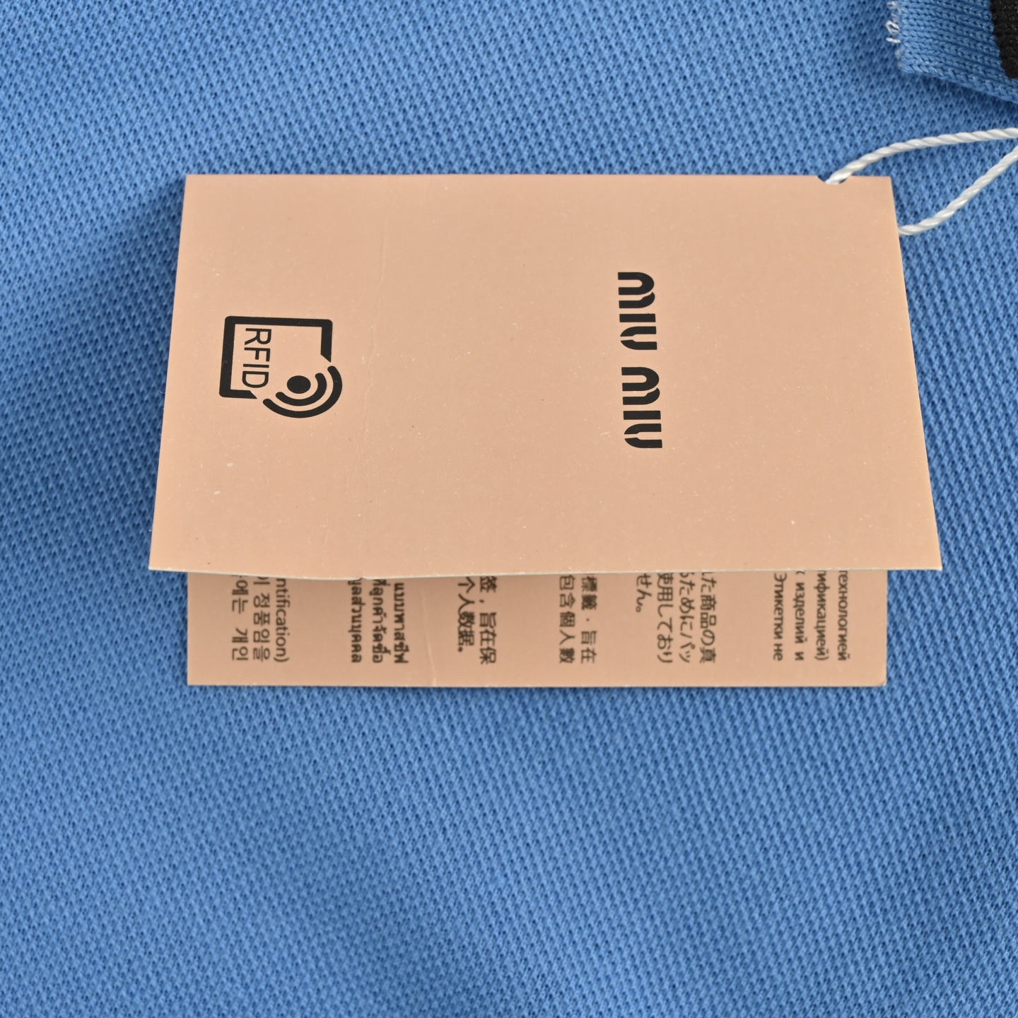 Miu Miu/缪缪东京popup限定蓝拼翻领长袖T恤-Chinese UA Cheap High Quatity Brand Clothes Bags handbags Sneakers wholesale wholesaler seller from China Factory suppliers Fashion Clothing Shoes best Quality Beautiful Price Miu Miu/缪缪东京popup限定蓝拼翻领长袖T恤