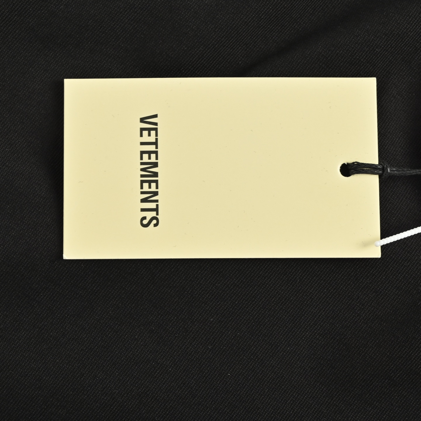 vetements/维特萌 徽标小logo标语印花短袖-Chinese UA Cheap High Quatity Brand Clothes Bags handbags Sneakers wholesale wholesaler seller from China Factory suppliers Fashion Clothing Shoes best Quality Beautiful Price vetements/维特萌 徽标小logo标语印花短袖