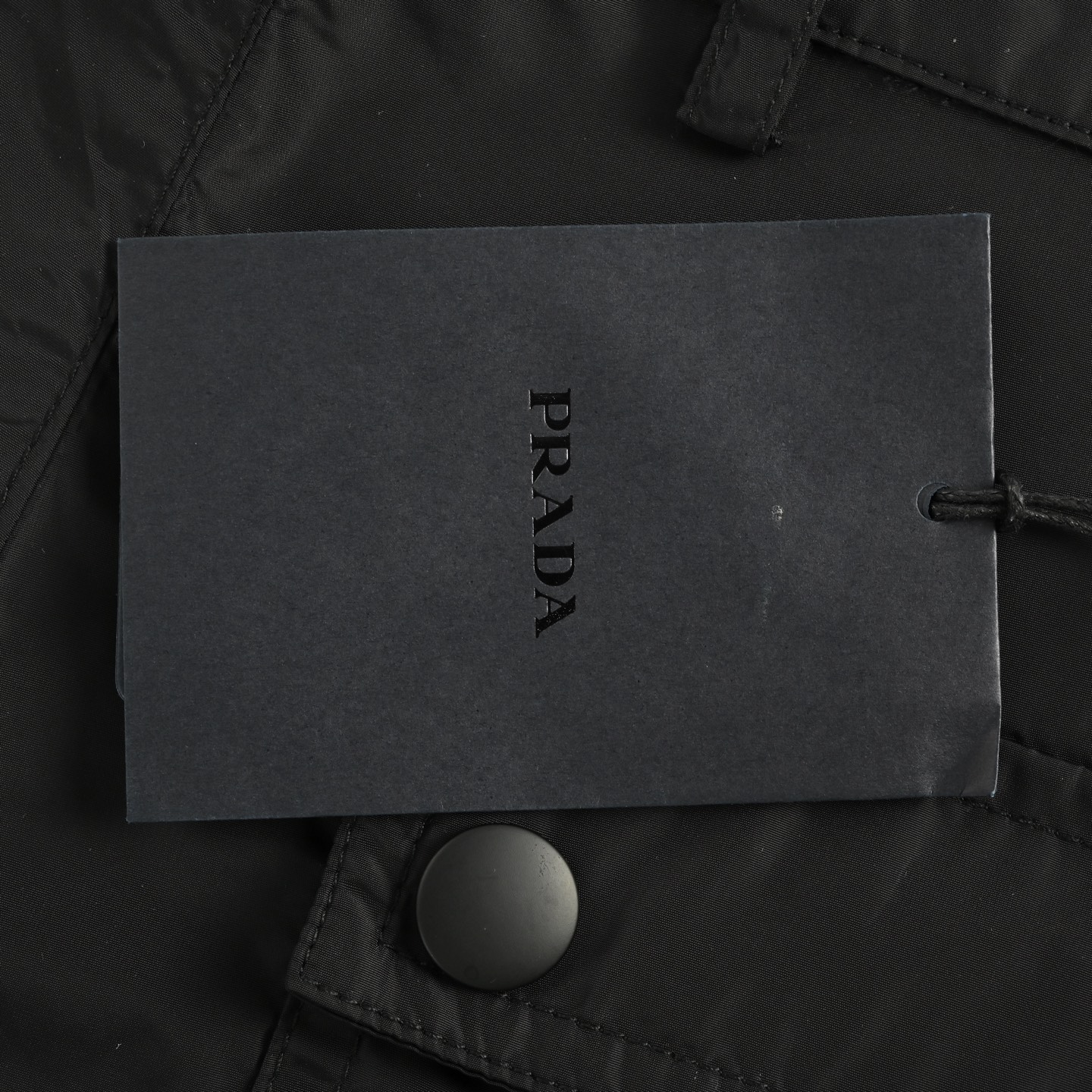 Prada/普拉达 25Fw 后翻盖口袋再生尼龙长裤-Chinese UA Cheap High Quatity Brand Clothes Bags handbags Sneakers wholesale wholesaler seller from China Factory suppliers Fashion Clothing Shoes best Quality Beautiful Price Prada/普拉达 25Fw 后翻盖口袋再生尼龙长裤