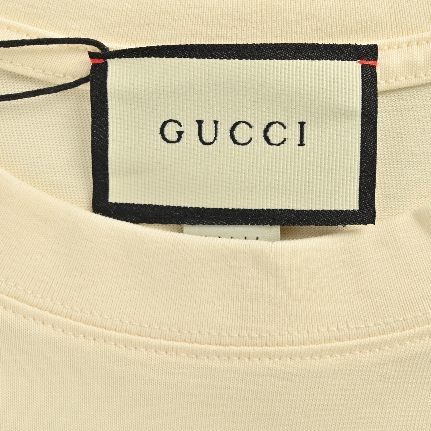 Gucci/古驰 25ss 爱心箭头印花短袖-Chinese UA Cheap High Quatity Brand Clothes Bags handbags Sneakers wholesale wholesaler seller from China Factory suppliers Fashion Clothing Shoes best Quality Beautiful Price Gucci/古驰 25ss 爱心箭头印花短袖
