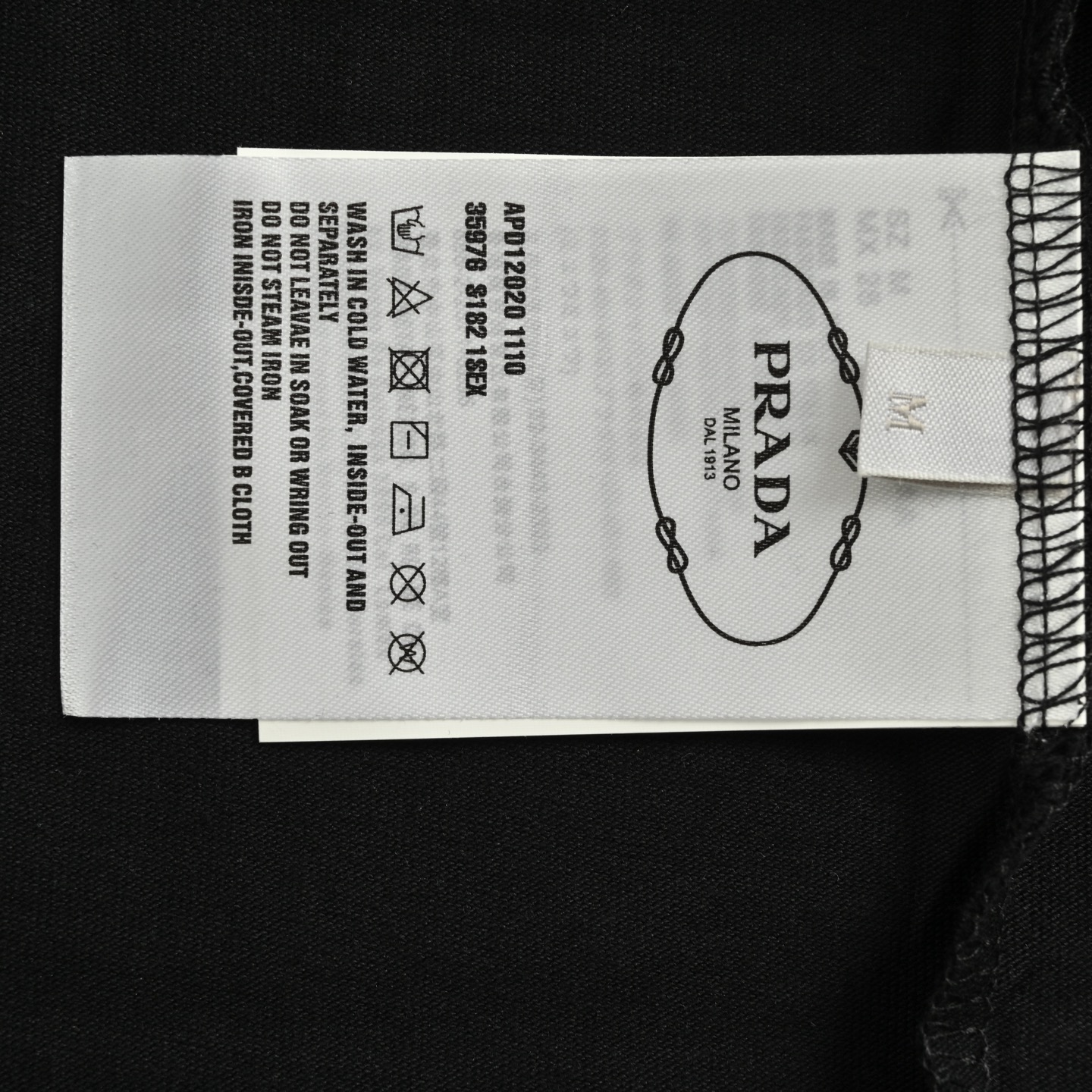 Prada/普拉达 25Fw 领口三角标长袖T恤黑色 白色-Chinese UA Cheap High Quatity Brand Clothes Bags handbags Sneakers wholesale wholesaler seller from China Factory suppliers Fashion Clothing Shoes best Quality Beautiful Price Prada/普拉达 25Fw 领口三角标长袖T恤黑色 白色