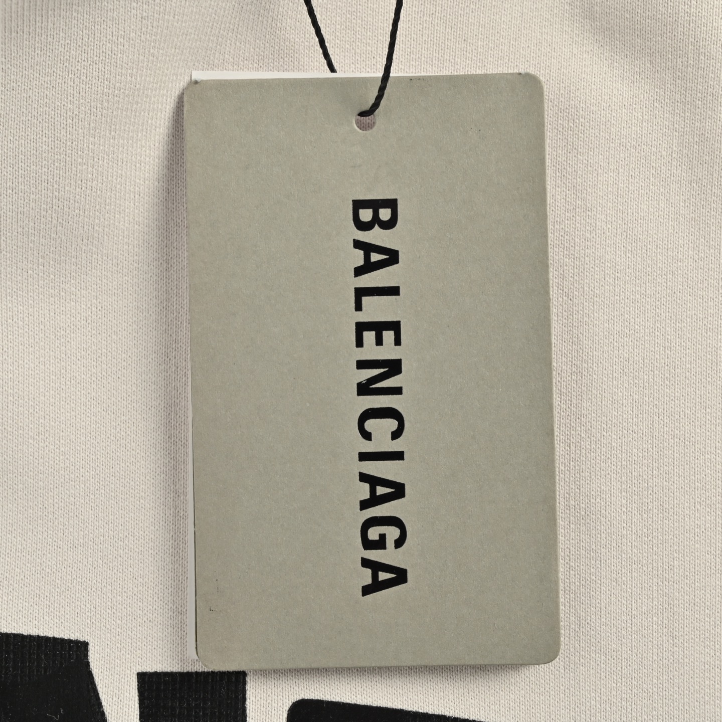 Balenciaga/巴黎世家 25Fw 美纹纸胶带连帽卫衣 巴黎世家/做破美纹纸字母连帽卫衣宽松版型 男女同款 铁塔米色