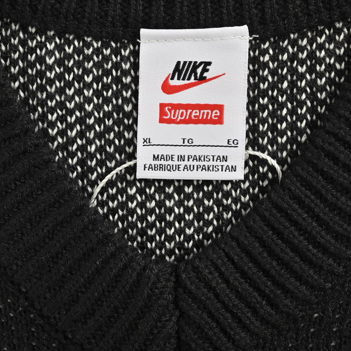 Supreme & Nike 25Fw 联名款提花logo针织背心-Chinese UA Cheap High Quatity Brand Clothes Bags handbags Sneakers wholesale wholesaler seller from China Factory suppliers Fashion Clothing Shoes best Quality Beautiful Price Supreme & Nike 25Fw 联名款提花logo针织背心
