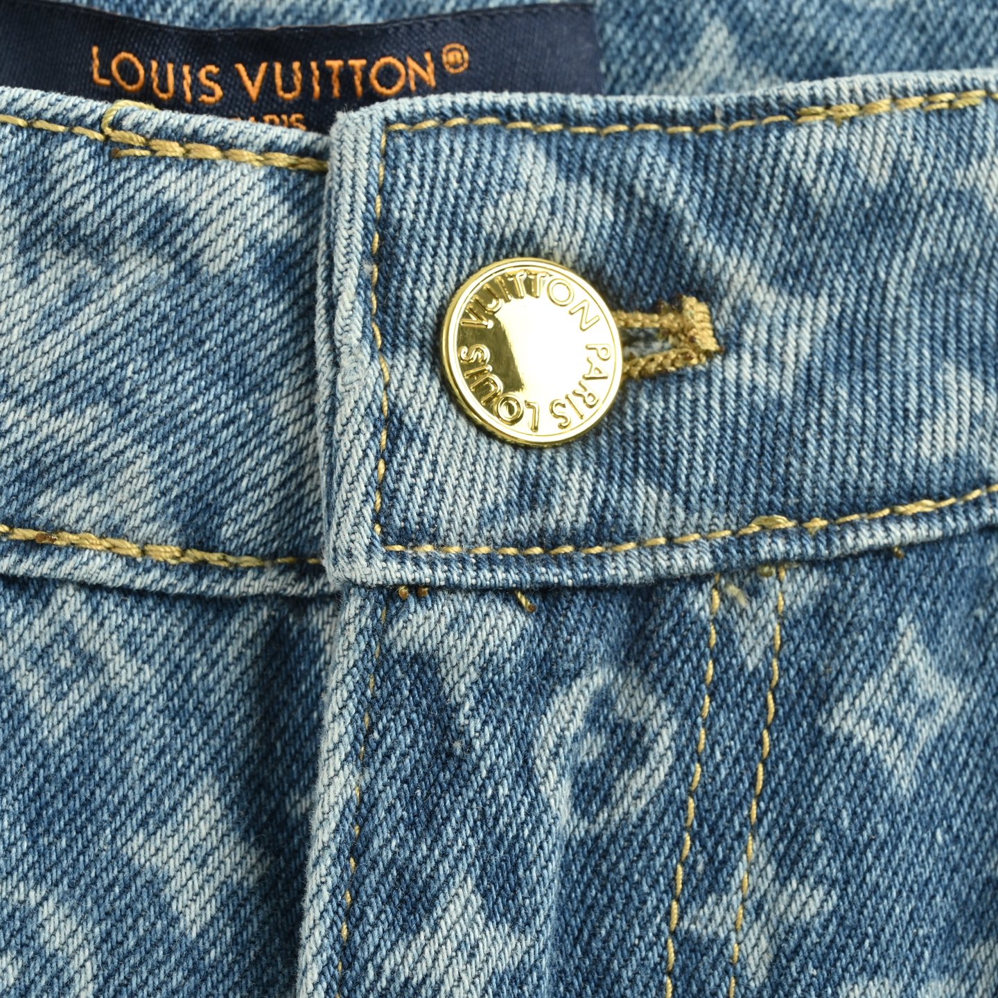Louis Vuitton/路易威登 25Fw 老花满印微喇牛仔裤
