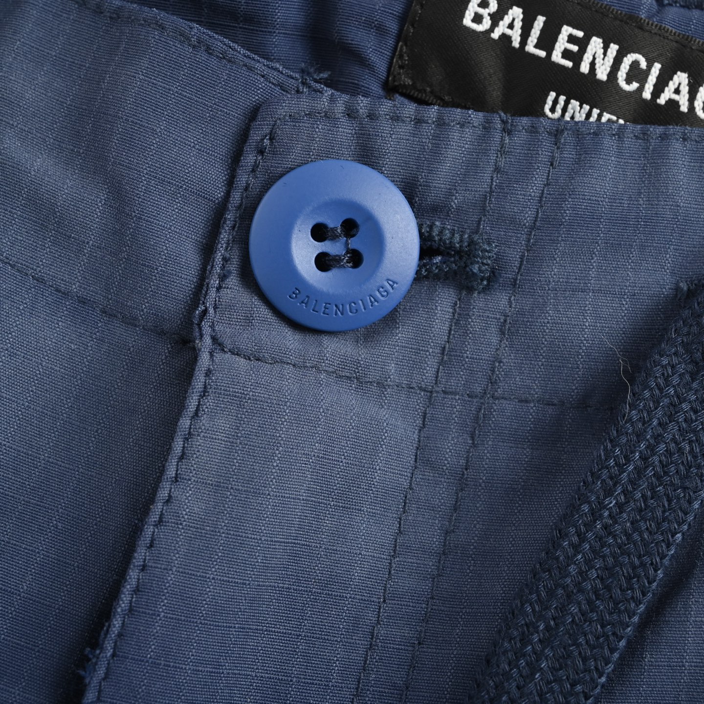 Balenciaga/巴黎世家 25ss 法工褪色工装抽绳短裤-Chinese UA Cheap High Quatity Brand Clothes Bags handbags Sneakers wholesale wholesaler seller from China Factory suppliers Fashion Clothing Shoes best Quality Beautiful Price Balenciaga/巴黎世家 25ss 法工褪色工装抽绳短裤