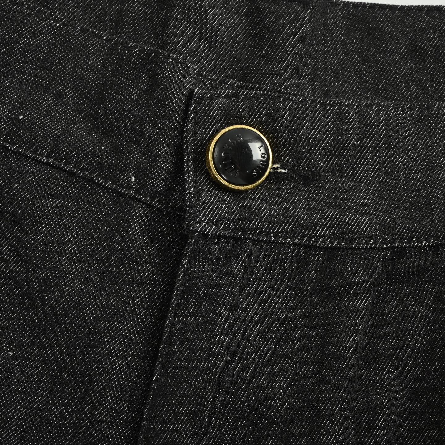 Louis Vuitton/路易威登 绳索签名字母刺绣牛仔短裤-Chinese UA Cheap High Quatity Brand Clothes Bags handbags Sneakers wholesale wholesaler seller from China Factory suppliers Fashion Clothing Shoes best Quality Beautiful Price Louis Vuitton/路易威登 绳索签名字母刺绣牛仔短裤