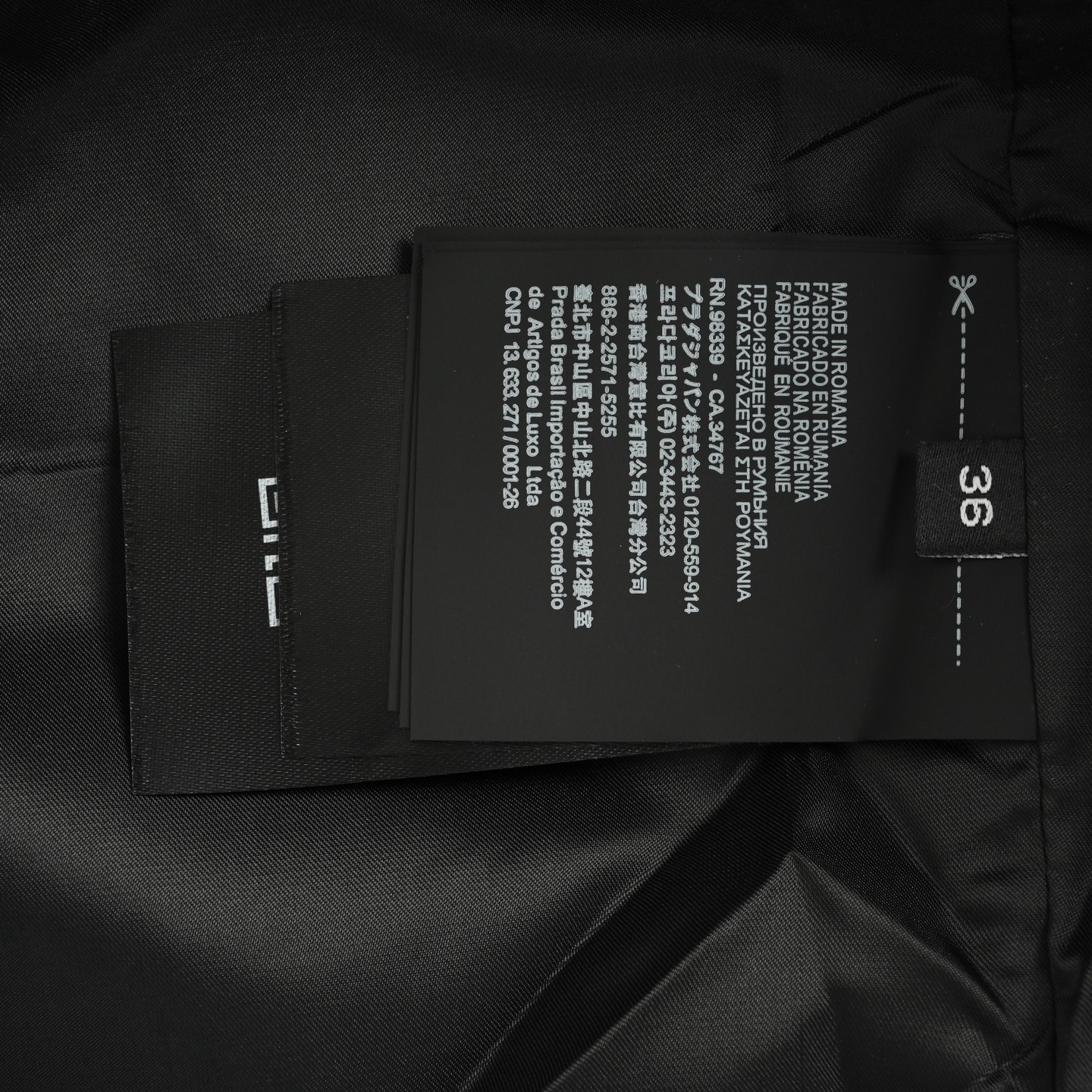 Prada/普拉达 百慕大尼龙长袖衬衫-Chinese UA Cheap High Quatity Brand Clothes Bags handbags Sneakers wholesale wholesaler seller from China Factory suppliers Fashion Clothing Shoes best Quality Beautiful Price Prada/普拉达 百慕大尼龙长袖衬衫