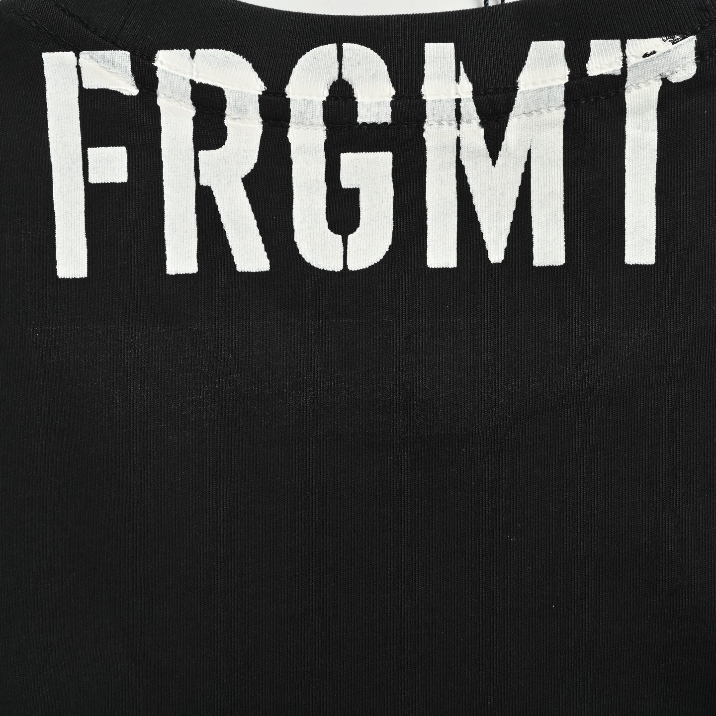 Louis Vuitton/路易威登 25ss 字母logo印花短袖 黑色 白色-Chinese UA Cheap High Quatity Brand Clothes Bags handbags Sneakers wholesale wholesaler seller from China Factory suppliers Fashion Clothing Shoes best Quality Beautiful Price Louis Vuitton/路易威登 25ss 字母logo印花短袖 黑色 白色