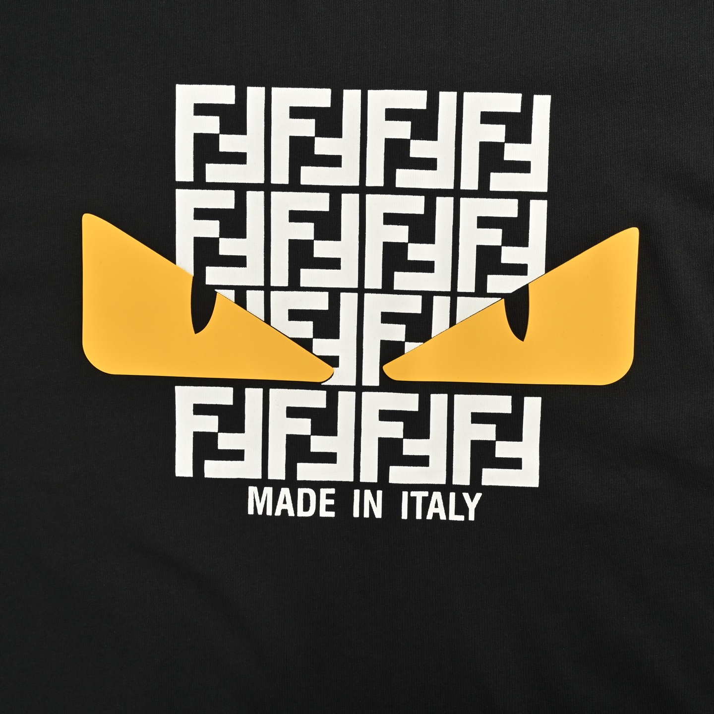 Fendi/芬迪 25ss 小怪兽眼睛硅胶字母logo短袖 黑色 白色-Chinese UA Cheap High Quatity Brand Clothes Bags handbags Sneakers wholesale wholesaler seller from China Factory suppliers Fashion Clothing Shoes best Quality Beautiful Price Fendi/芬迪 25ss 小怪兽眼睛硅胶字母logo短袖 黑色 白色