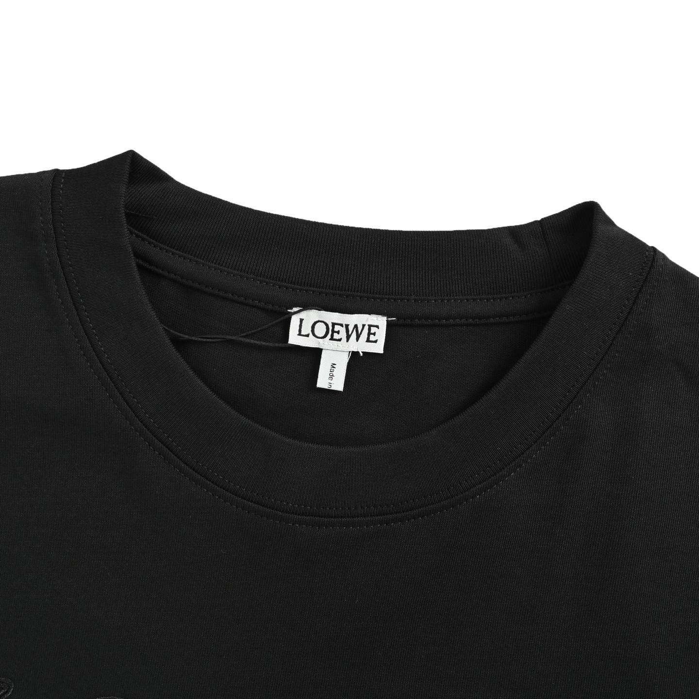 Loewe/罗意威 25ss 浮雕刺绣贴布短袖 黑色 白色-Chinese UA Cheap High Quatity Brand Clothes Bags handbags Sneakers wholesale wholesaler seller from China Factory suppliers Fashion Clothing Shoes best Quality Beautiful Price Loewe/罗意威 25ss 浮雕刺绣贴布短袖 黑色 白色