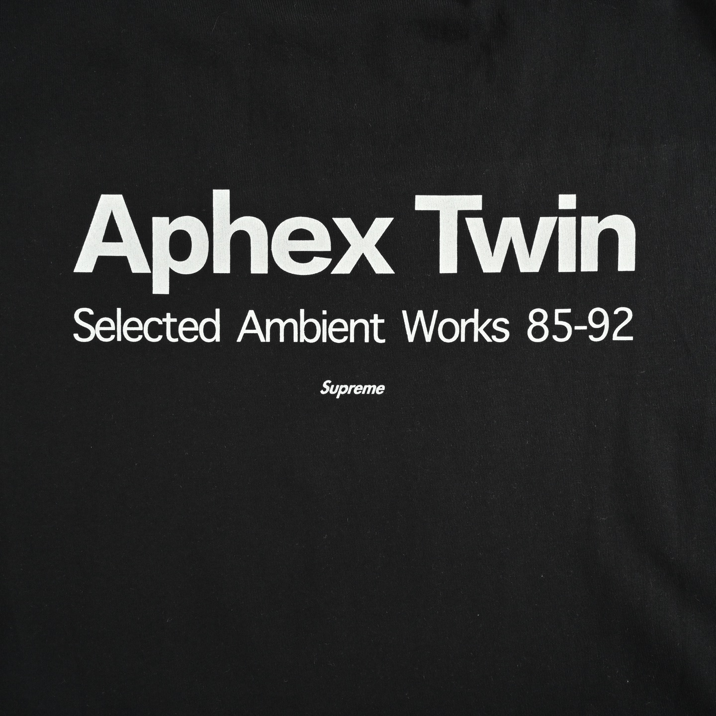 Supreme Aphex Twin 联名款胸前印花短-Chinese UA Cheap High Quatity Brand Clothes Bags handbags Sneakers wholesale wholesaler seller from China Factory suppliers Fashion Clothing Shoes best Quality Beautiful Price Supreme Aphex Twin 联名款胸前印花短