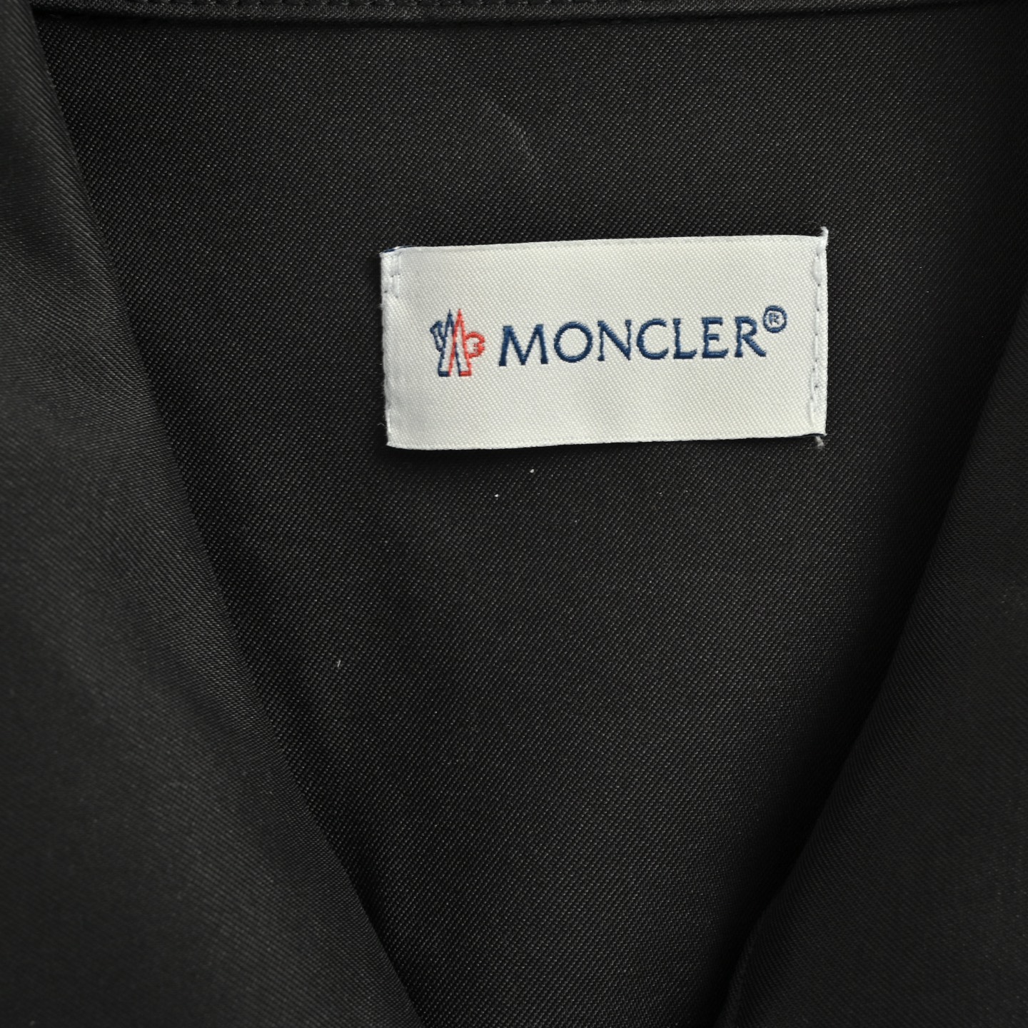 Moncler/蒙口 25Fw 口袋徽标拉链夹克外套 Moncler/蒙口 25Fw 口袋徽标拉链夹克外套