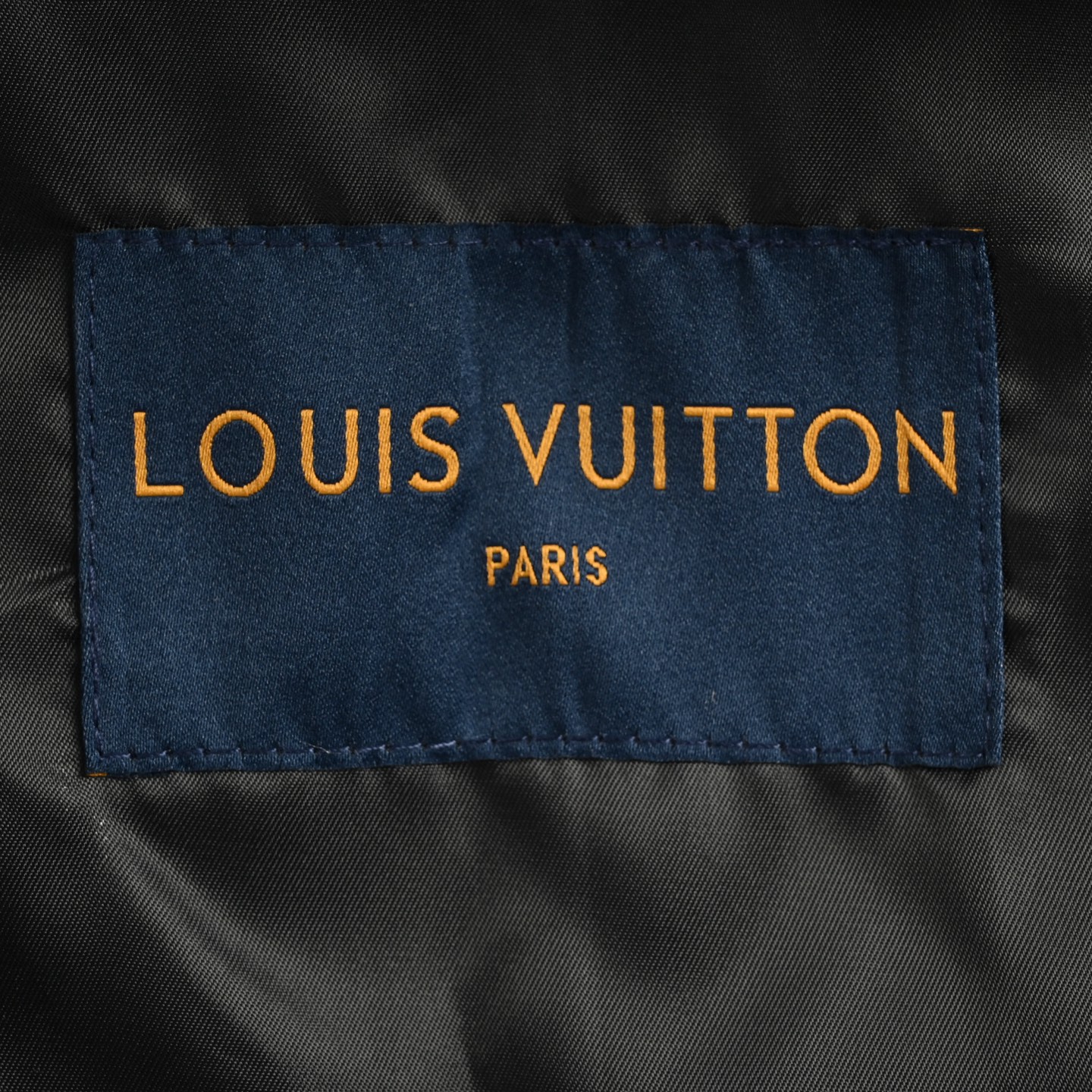 Louis Vuitton/路易威登 皮革烫钻棒球服夹克-Chinese UA Cheap High Quatity Brand Clothes Bags handbags Sneakers wholesale wholesaler seller from China Factory suppliers Fashion Clothing Shoes best Quality Beautiful Price Louis Vuitton/路易威登 皮革烫钻棒球服夹克