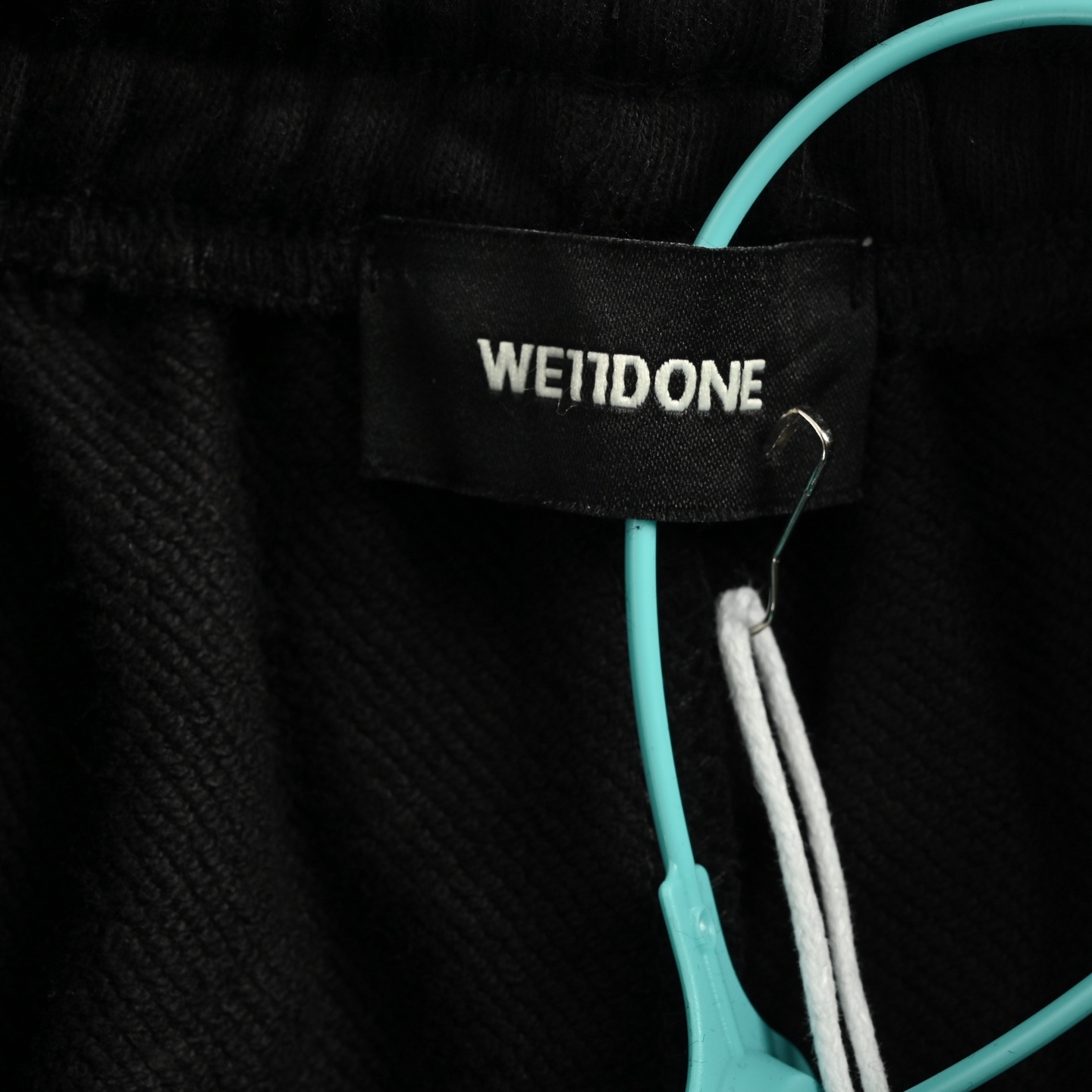 We11 Done 字母印花喷边水洗长裤-Chinese UA Cheap High Quatity Brand Clothes Bags handbags Sneakers wholesale wholesaler seller from China Factory suppliers Fashion Clothing Shoes best Quality Beautiful Price We11 Done 字母印花喷边水洗长裤