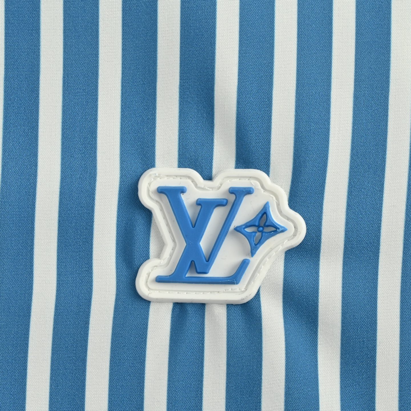 Louis Vuitton/路易威登 25Fw 条纹拼接衬衫-Chinese UA Cheap High Quatity Brand Clothes Bags handbags Sneakers wholesale wholesaler seller from China Factory suppliers Fashion Clothing Shoes best Quality Beautiful Price Louis Vuitton/路易威登 25Fw 条纹拼接衬衫