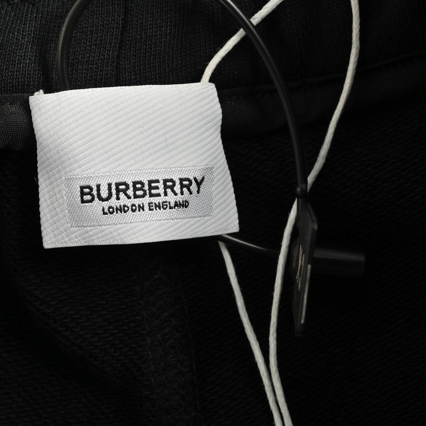 Burberry/巴宝莉 便签束脚长裤 秋冬系列 男士休闲抽绳束脚裤 休闲卫裤-Chinese UA Cheap High Quatity Brand Clothes Bags handbags Sneakers wholesale wholesaler seller from China Factory suppliers Fashion Clothing Shoes best Quality Beautiful Price Burberry/巴宝莉 便签束脚长裤 秋冬系列 男士休闲抽绳束脚裤 休闲卫裤