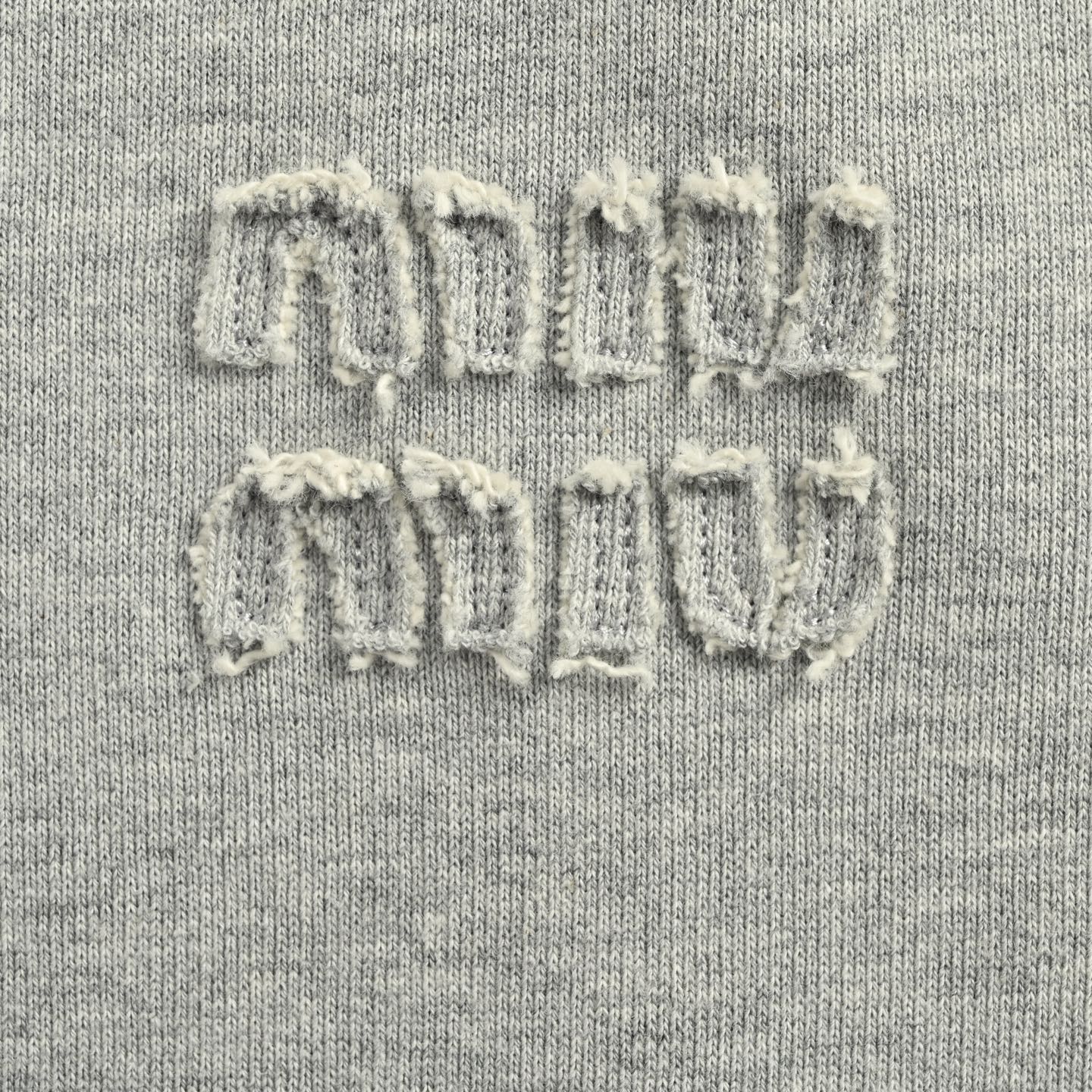 Miu Miu/缪缪 25Fw 小标双面穿拉链连帽外套-Chinese UA Cheap High Quatity Brand Clothes Bags handbags Sneakers wholesale wholesaler seller from China Factory suppliers Fashion Clothing Shoes best Quality Beautiful Price Miu Miu/缪缪 25Fw 小标双面穿拉链连帽外套