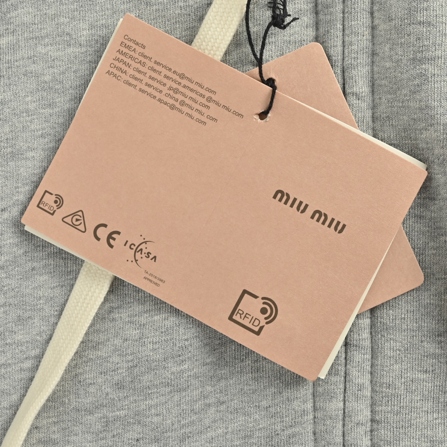 Miu Miu/缪缪 25Fw 小标双面穿拉链连帽外套-Chinese UA Cheap High Quatity Brand Clothes Bags handbags Sneakers wholesale wholesaler seller from China Factory suppliers Fashion Clothing Shoes best Quality Beautiful Price Miu Miu/缪缪 25Fw 小标双面穿拉链连帽外套