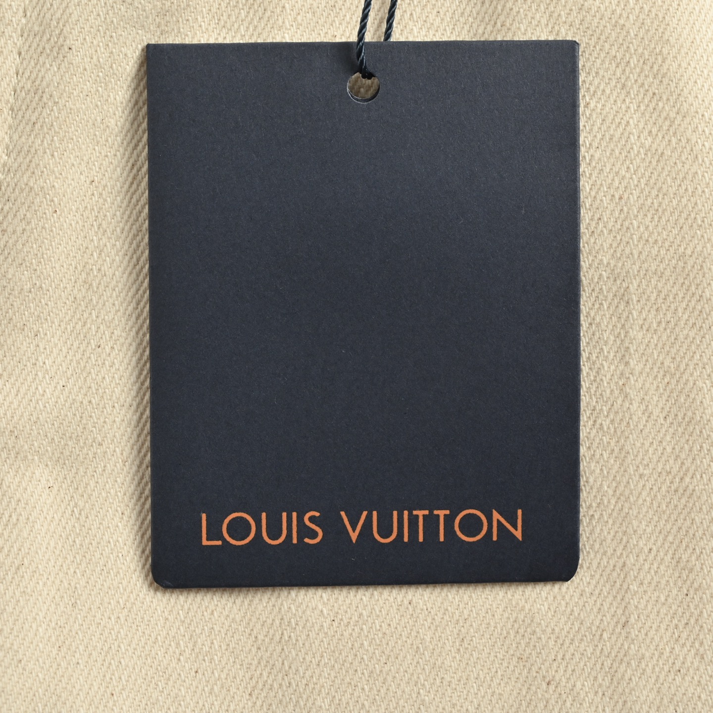 Louis Vuitton/路易威登 25Fw 口袋皮标牛仔裤 2025 LV新款牛仔裤取材日本水洗丹宁布-Chinese UA Cheap High Quatity Brand Clothes Bags handbags Sneakers wholesale wholesaler seller from China Factory suppliers Fashion Clothing Shoes best Quality Beautiful Price Louis Vuitton/路易威登 25Fw 口袋皮标牛仔裤 2025 LV新款牛仔裤取材日本水洗丹宁布