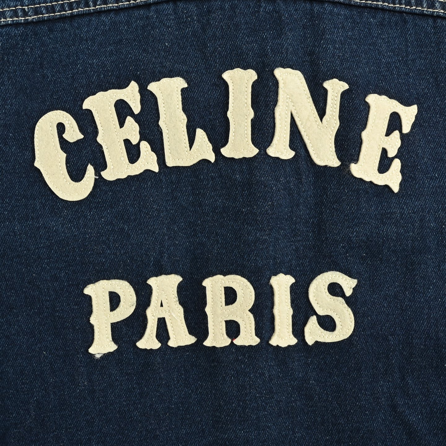Celine/赛琳 25Fw 后背贴饰牛仔外套-High Quatity Cheap Brand wholesale wholesaler seller Clothes Bags handbags Sneakers Top Fashion Clothing Shoes from China Factory Chinese suppliers best Quality Beautiful Price Celine/赛琳 25Fw 后背贴饰牛仔外套