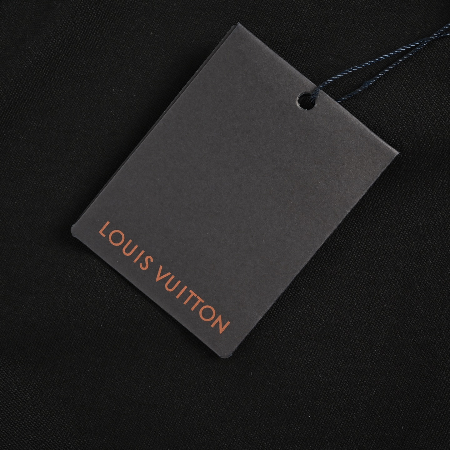 Louis Vuitton/路易威登 25Fw 胸前徽标浮雕压花长袖 黑色 白色