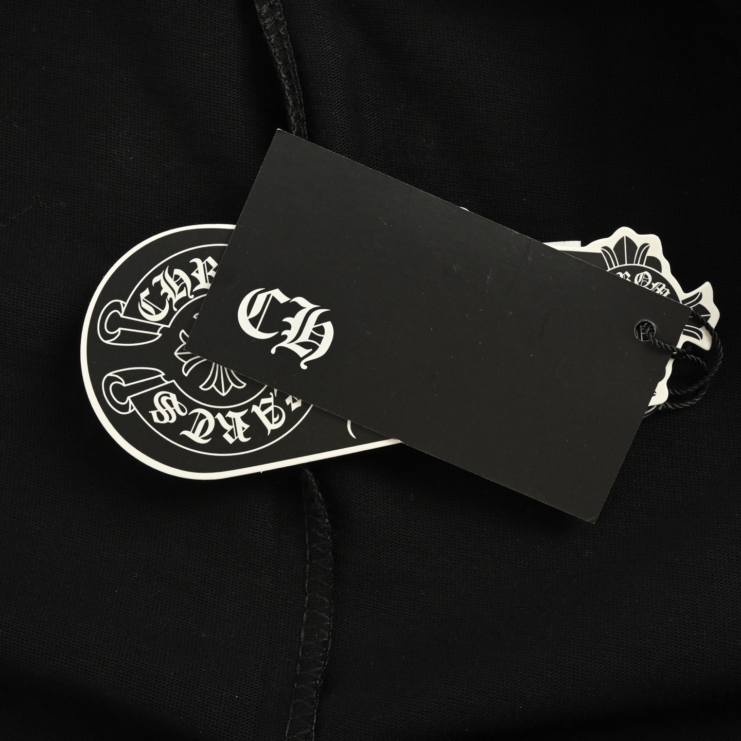 Chrome Hearts/克罗心 25Fw 领口彩色梵文印花长袖T恤 黑色/白色-Chinese UA Cheap High Quatity Brand Clothes Bags handbags Sneakers wholesale wholesaler seller from China Factory suppliers Fashion Clothing Shoes best Quality Beautiful Price Chrome Hearts/克罗心 25Fw 领口彩色梵文印花长袖T恤 黑色/白色