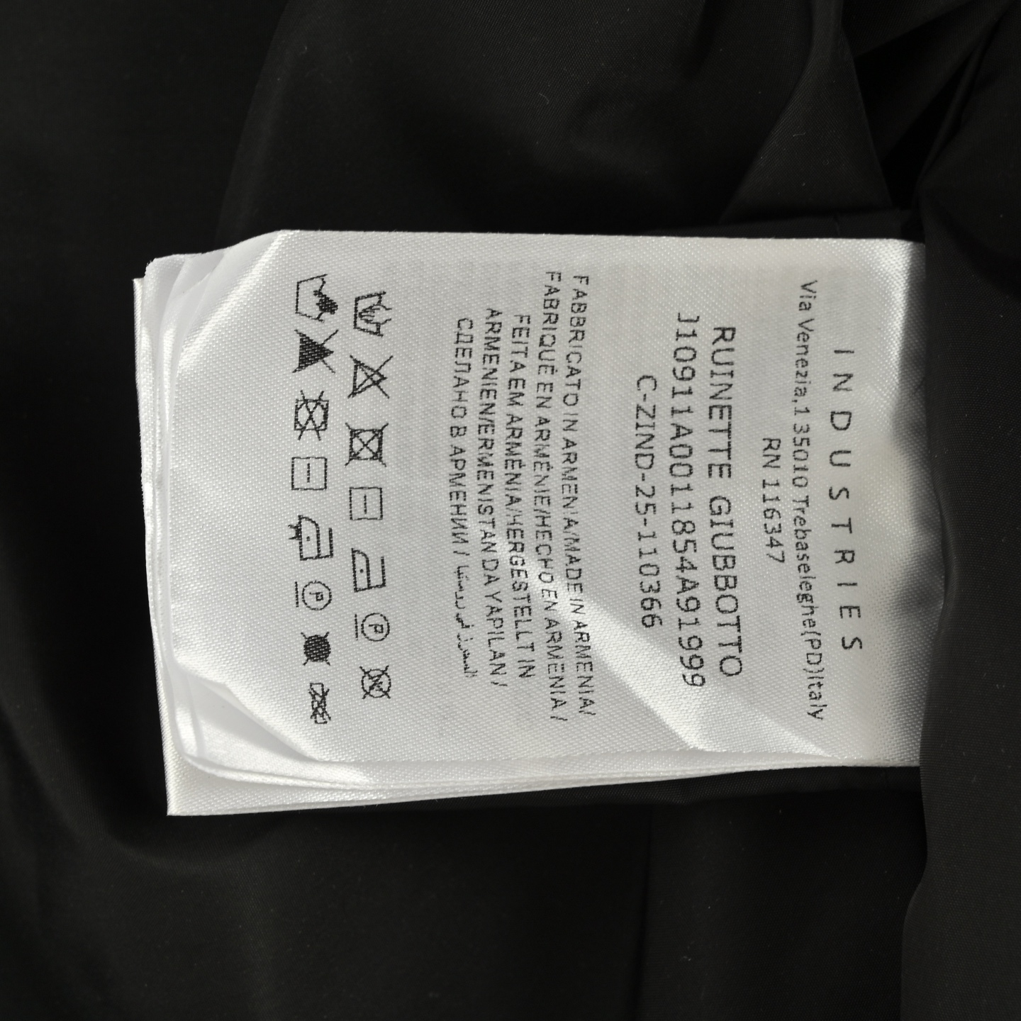 ONCLER/蒙口 25Fw 袖标拉链口袋尼龙夹克外套-Chinese UA Cheap High Quatity Brand Clothes Bags handbags Sneakers wholesale wholesaler seller from China Factory suppliers Fashion Clothing Shoes best Quality Beautiful Price ONCLER/蒙口 25Fw 袖标拉链口袋尼龙夹克外套