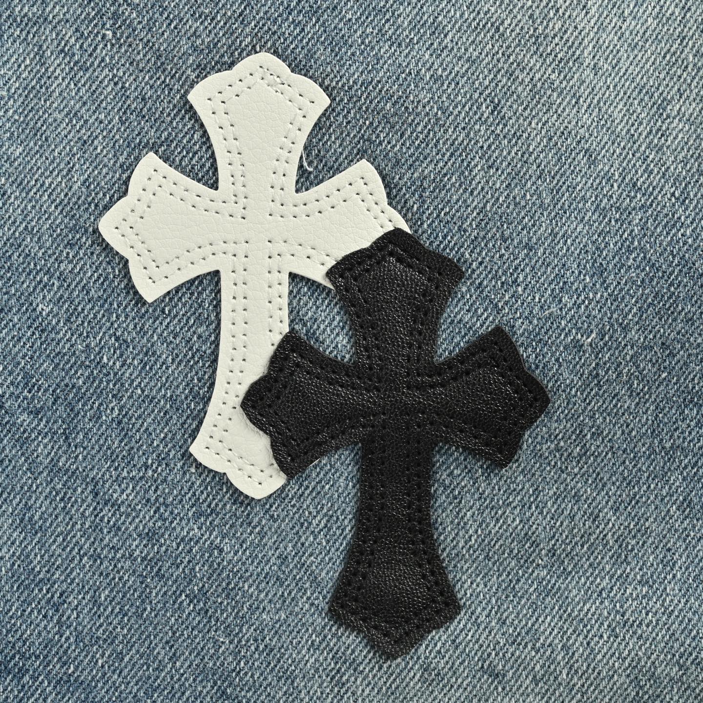 Chrome Hearts/克罗心 后背梵文十字贴皮牛仔裤