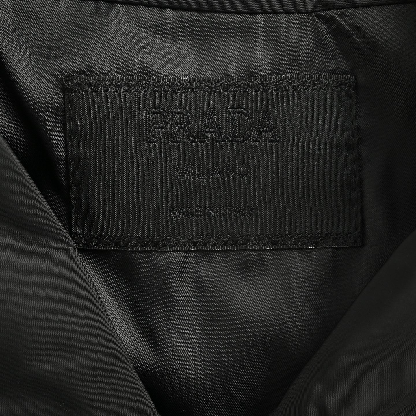 Prada/普拉达 四口袋红装翻领外套黑色