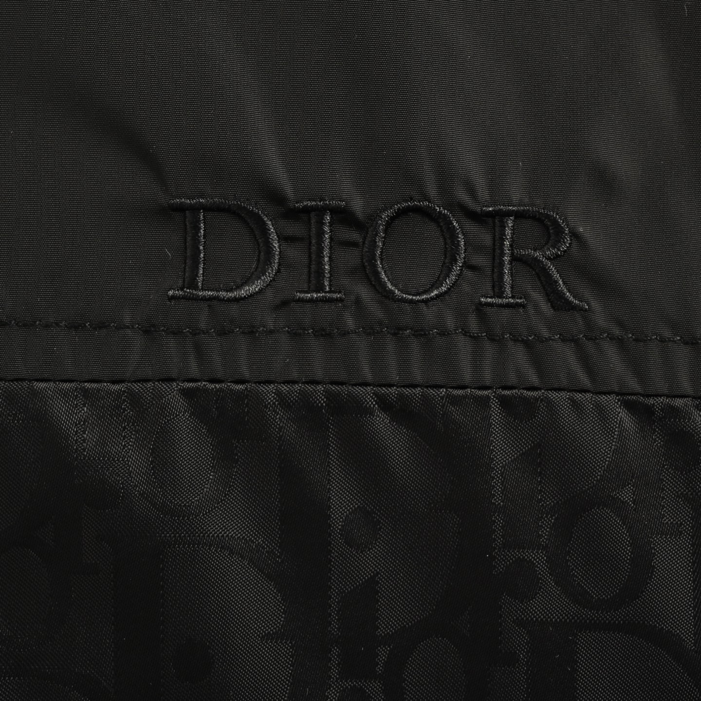 Dior/迪奥 胸前字母logo满印拼接连帽黑色 灰色