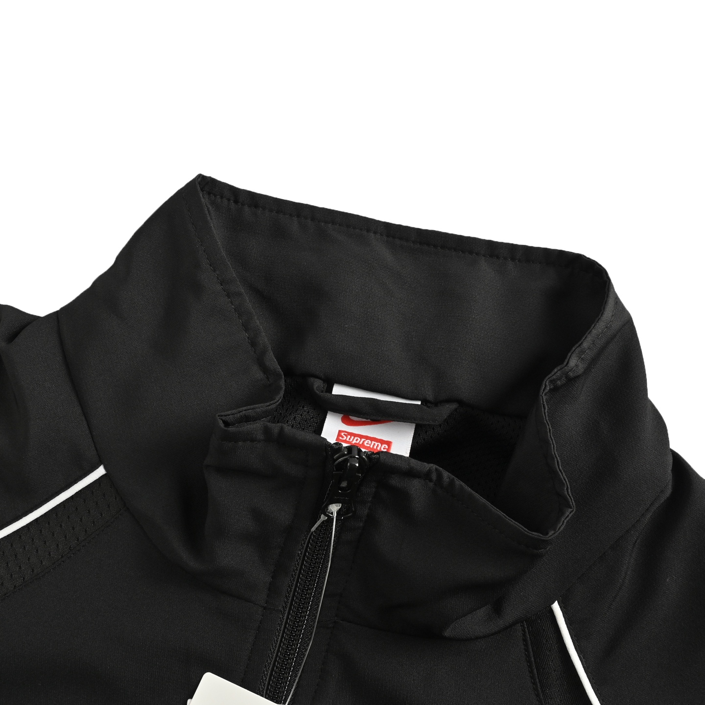 Supreme & Nike 25ss 联名Swoosh图案立领夹克外套-Chinese UA Cheap High Quatity Brand Clothes Bags handbags Sneakers wholesale wholesaler seller from China Factory suppliers Fashion Clothing Shoes best Quality Beautiful Price Supreme & Nike 25ss 联名Swoosh图案立领夹克外套