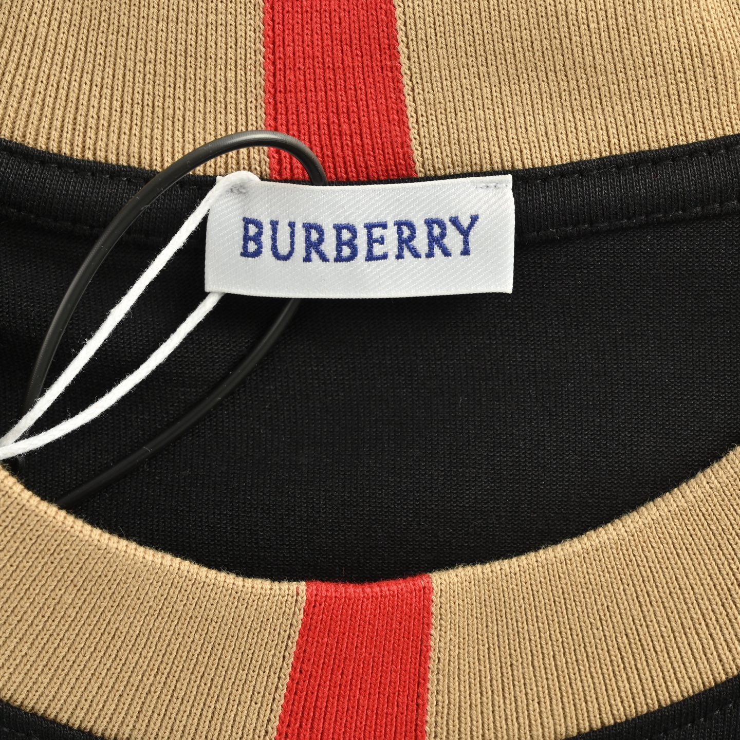 Burberry/巴宝莉 领口织带拼接长袖黑色 白色