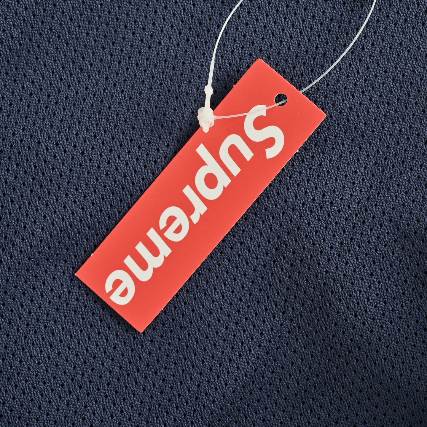 Supreme 三方联名皮革徽标贴花拉链拼接美式夹克外套黑色 白色 牛仔咖色-莆田鞋,莆田鞋货源,高仿鞋,高仿鞋货源,安福档口,莆田高仿鞋,莆田鞋批发,高仿鞋批发,莆田高仿运动鞋,高仿运动鞋,莆田运动鞋 Supreme 三方联名皮革徽标贴花拉链拼接美式夹克外套黑色 白色 牛仔咖色