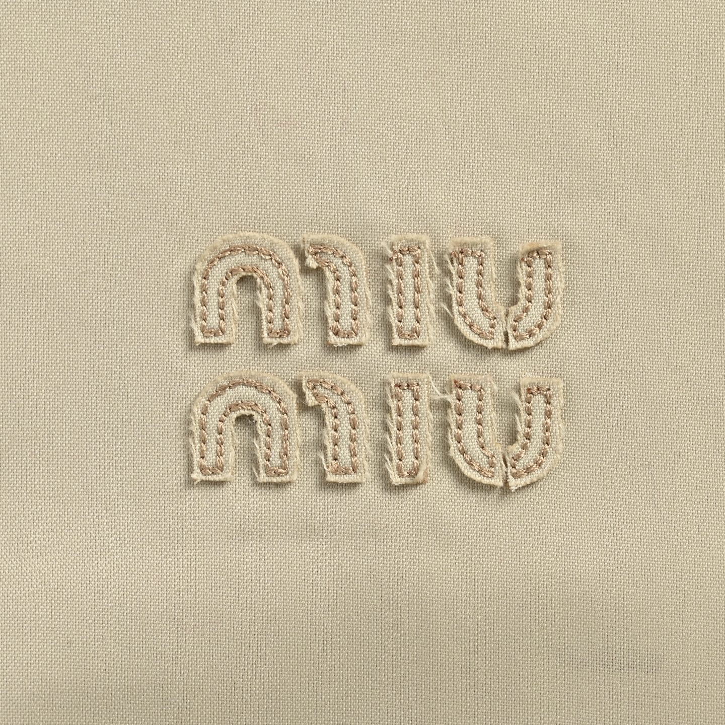 Miu Miu/缪缪 25Fw Miu小标内红格夹克外套 卡其