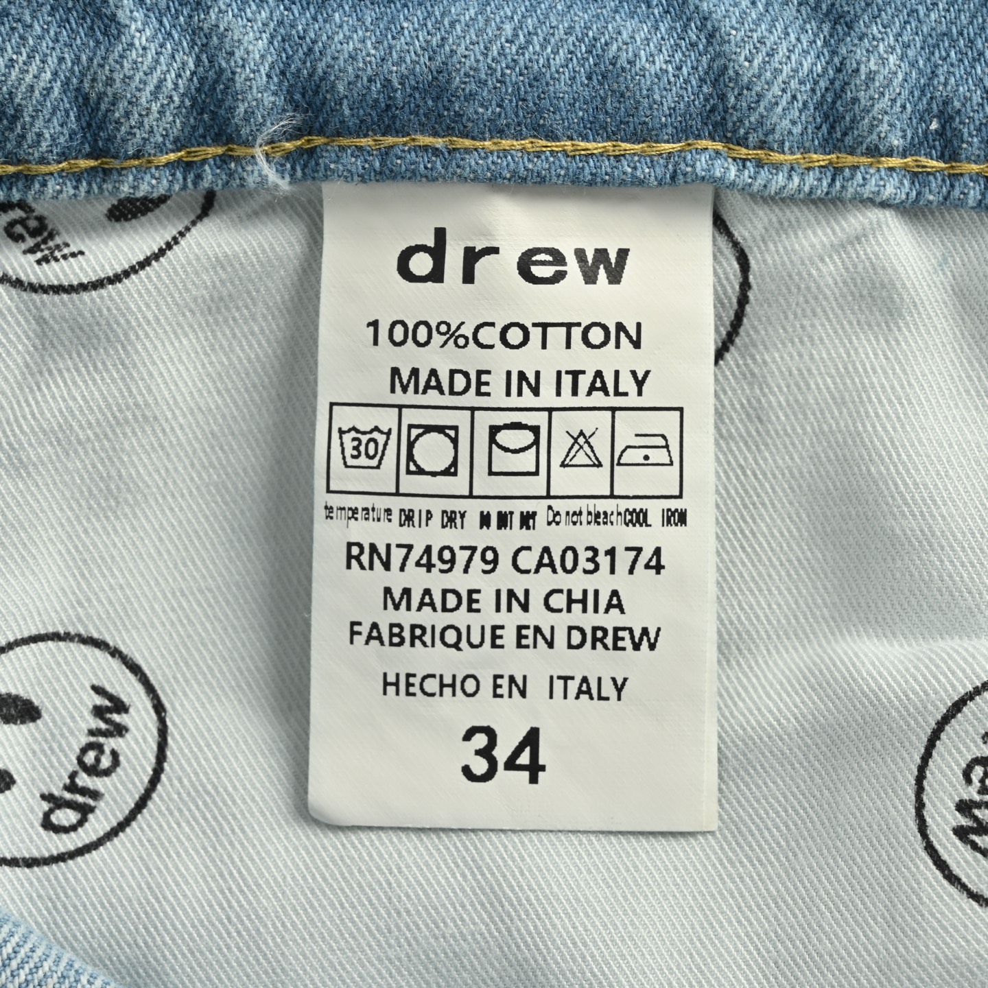 Drew House 泰迪笑脸破洞牛仔裤 蓝-Chinese UA Cheap High Quatity Brand Clothes Bags handbags Sneakers wholesale wholesaler seller from China Factory suppliers Fashion Clothing Shoes best Quality Beautiful Price Drew House 泰迪笑脸破洞牛仔裤 蓝