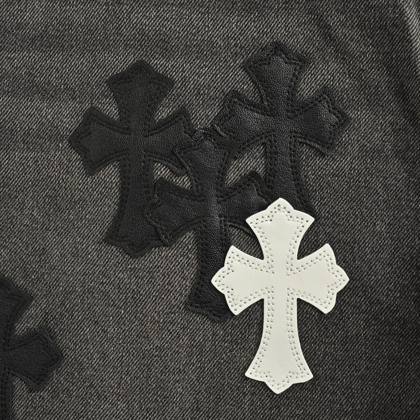 Chtome Heart/克罗心 25ss 城市限定火焰黑白贴皮牛仔裤 黑色