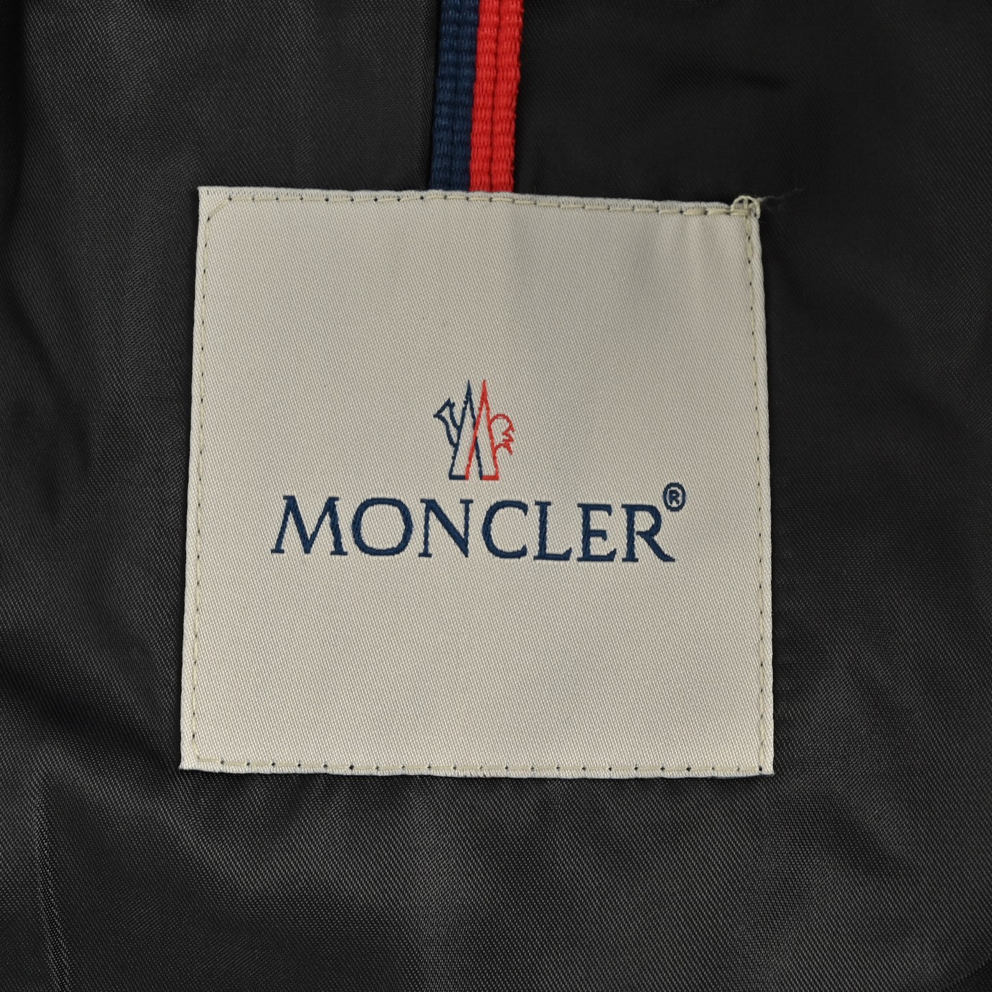 ONCLER/蒙口 胸口口袋拉链连帽外套黑色 墨绿