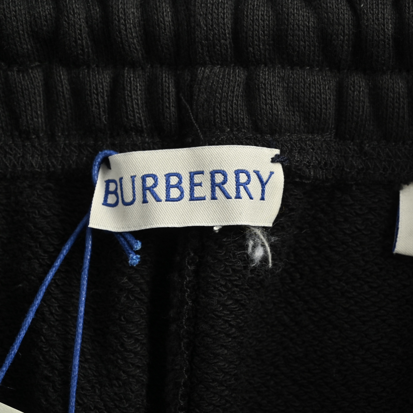 Burberry/巴宝莉 24Fw 战马贴布长裤-Chinese UA Cheap High Quatity Brand Clothes Bags handbags Sneakers wholesale wholesaler seller from China Factory suppliers Fashion Clothing Shoes best Quality Beautiful Price Burberry/巴宝莉 24Fw 战马贴布长裤