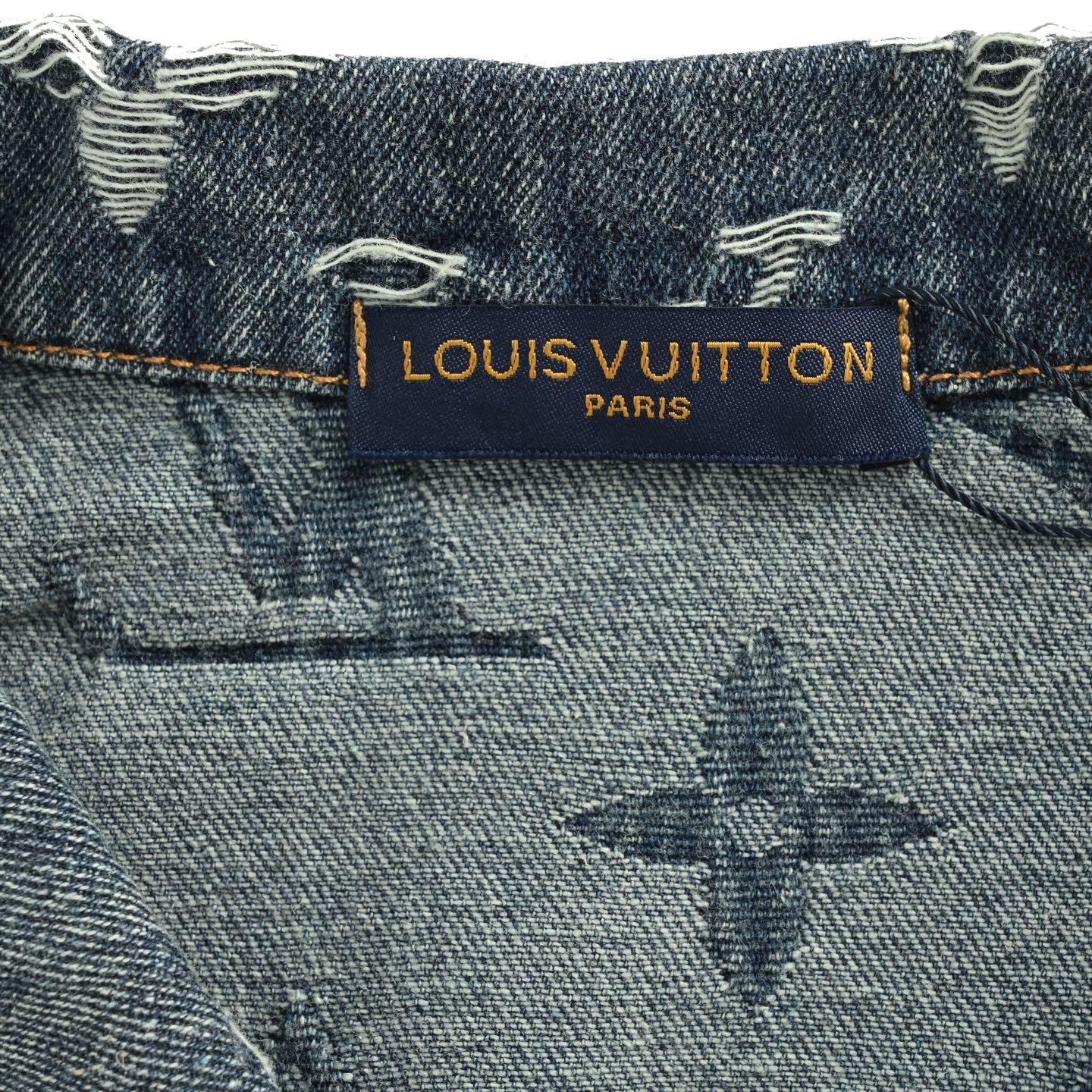 Louis Vuitton/路易威登 25Fw 满印老花提花牛仔外套-莆田鞋,莆田鞋货源,高仿鞋,高仿鞋货源,安福档口,莆田高仿鞋,莆田鞋批发,高仿鞋批发,莆田高仿运动鞋,高仿运动鞋,莆田运动鞋 Louis Vuitton/路易威登 25Fw 满印老花提花牛仔外套