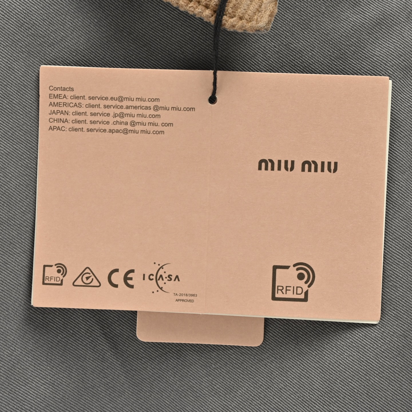 Miu Miu/缪缪 25Fw Miu小标灯芯绒领做旧棉服外套-Chinese UA Cheap High Quatity Brand Clothes Bags handbags Sneakers wholesale wholesaler seller from China Factory suppliers Fashion Clothing Shoes best Quality Beautiful Price Miu Miu/缪缪 25Fw Miu小标灯芯绒领做旧棉服外套