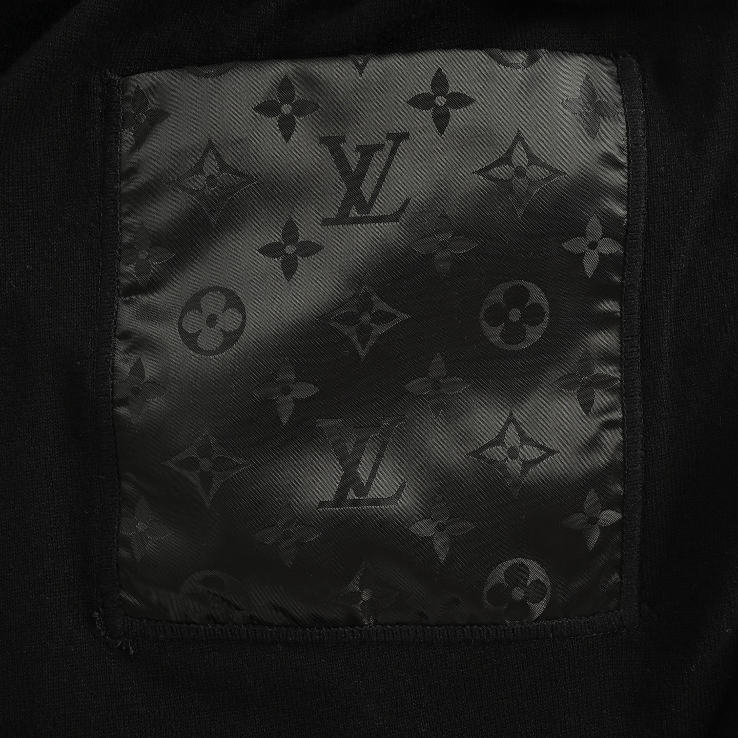 Louis Vuitton/路易威登 25Fw针织提花拼接锦纶嵌饰抽绳短裤 白色原版-Chinese UA Cheap High Quatity Brand Clothes Bags handbags Sneakers wholesale wholesaler seller from China Factory suppliers Fashion Clothing Shoes best Quality Beautiful Price Louis Vuitton/路易威登 25Fw针织提花拼接锦纶嵌饰抽绳短裤 白色原版