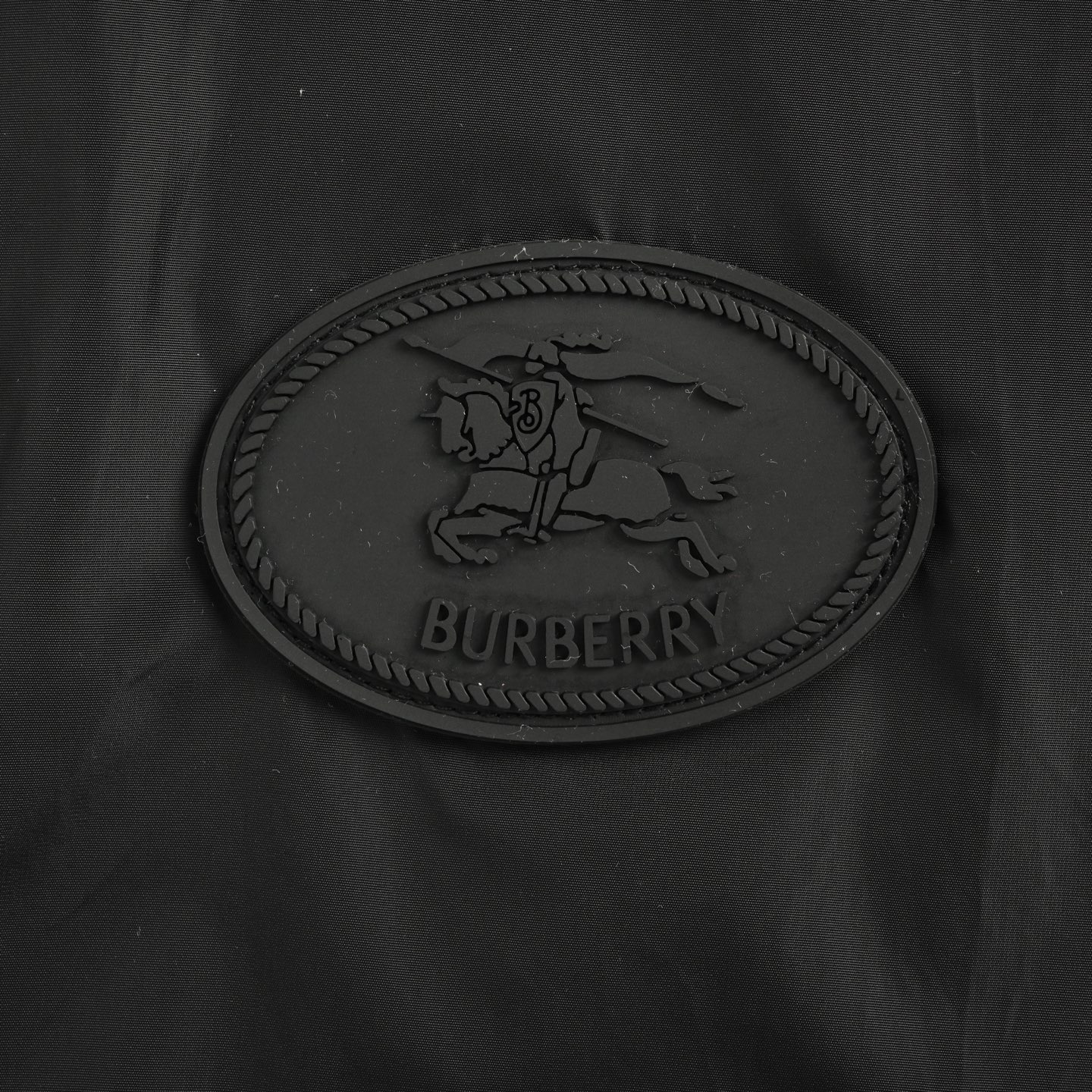 Burberry/巴宝莉 25Fw格纹门襟尼龙连帽夹克外套