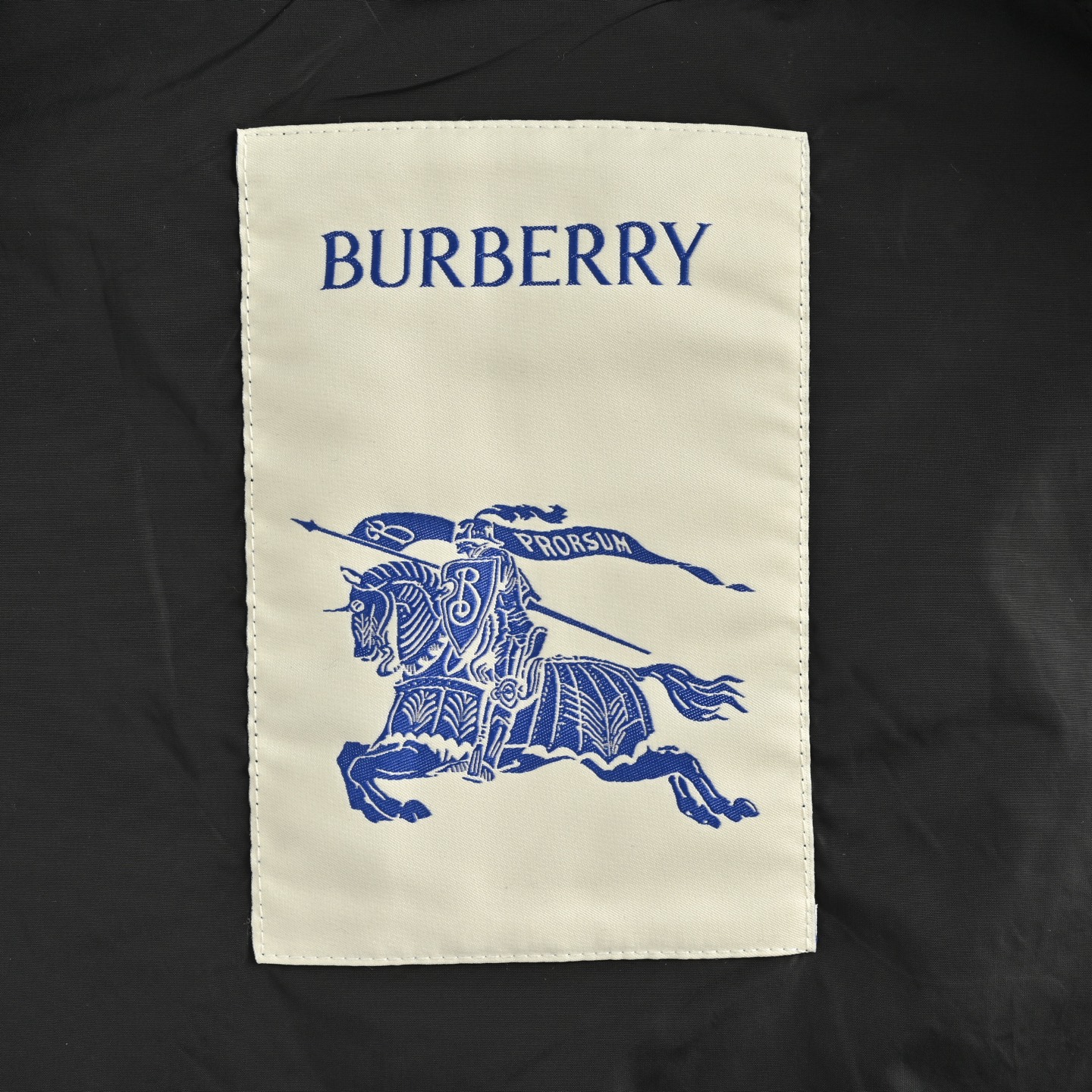 Burberry/巴宝莉 25Fw格纹门襟尼龙连帽夹克外套
