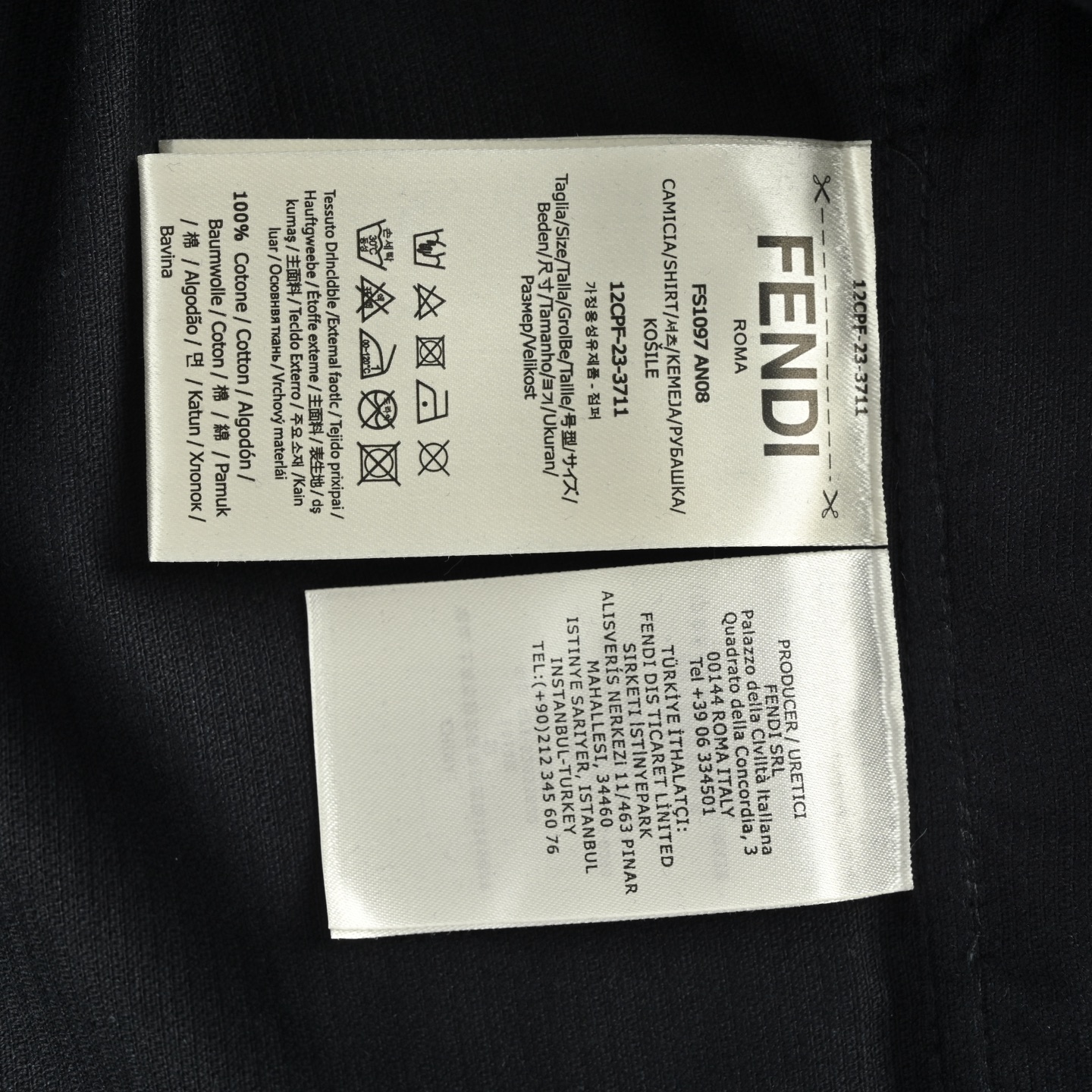 Fendi/芬迪 25Fw 蓝色灯芯绒衬衫外套 选用蓝色灯芯绒面料