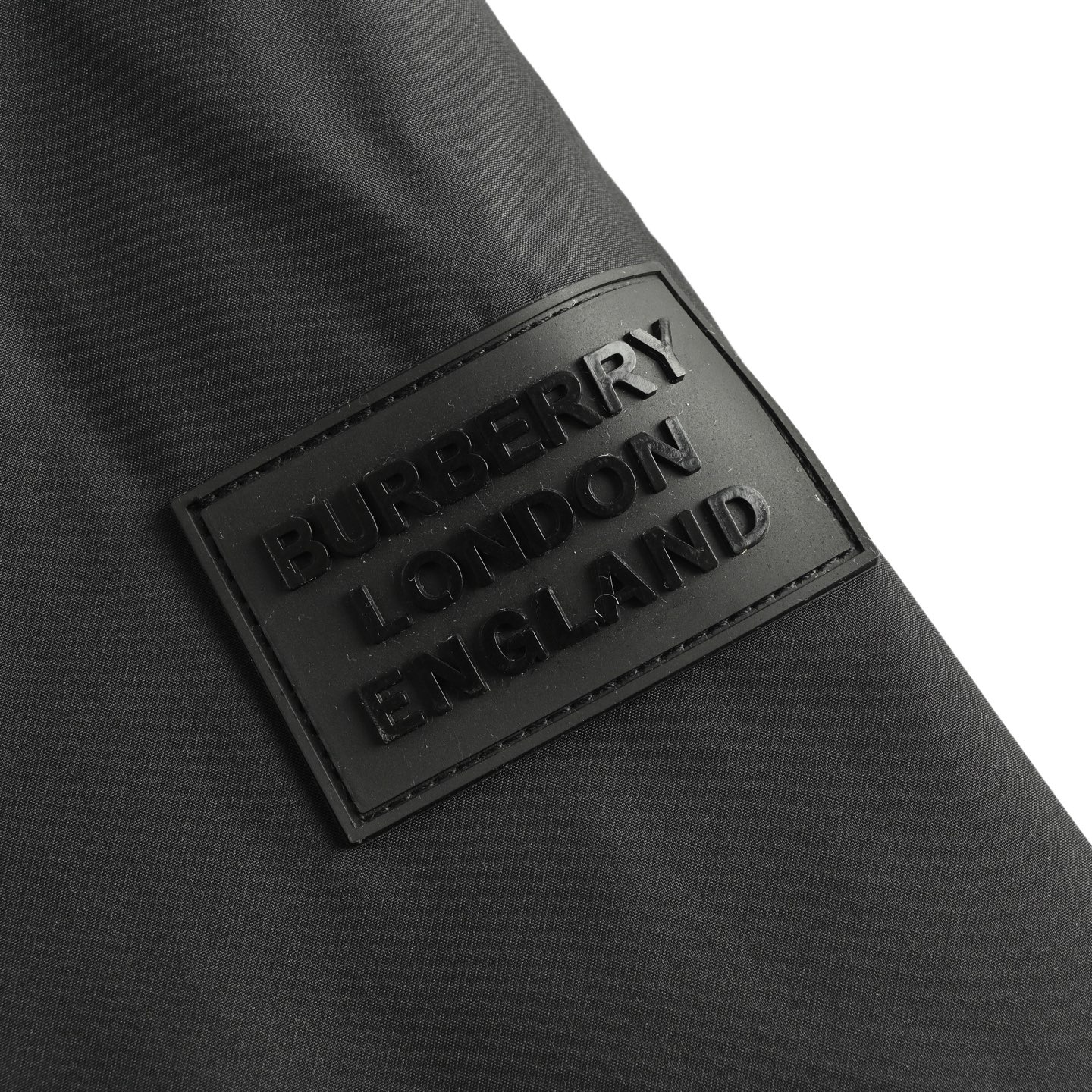 Burberry/巴宝莉 内衬格纹连帽外套黑色