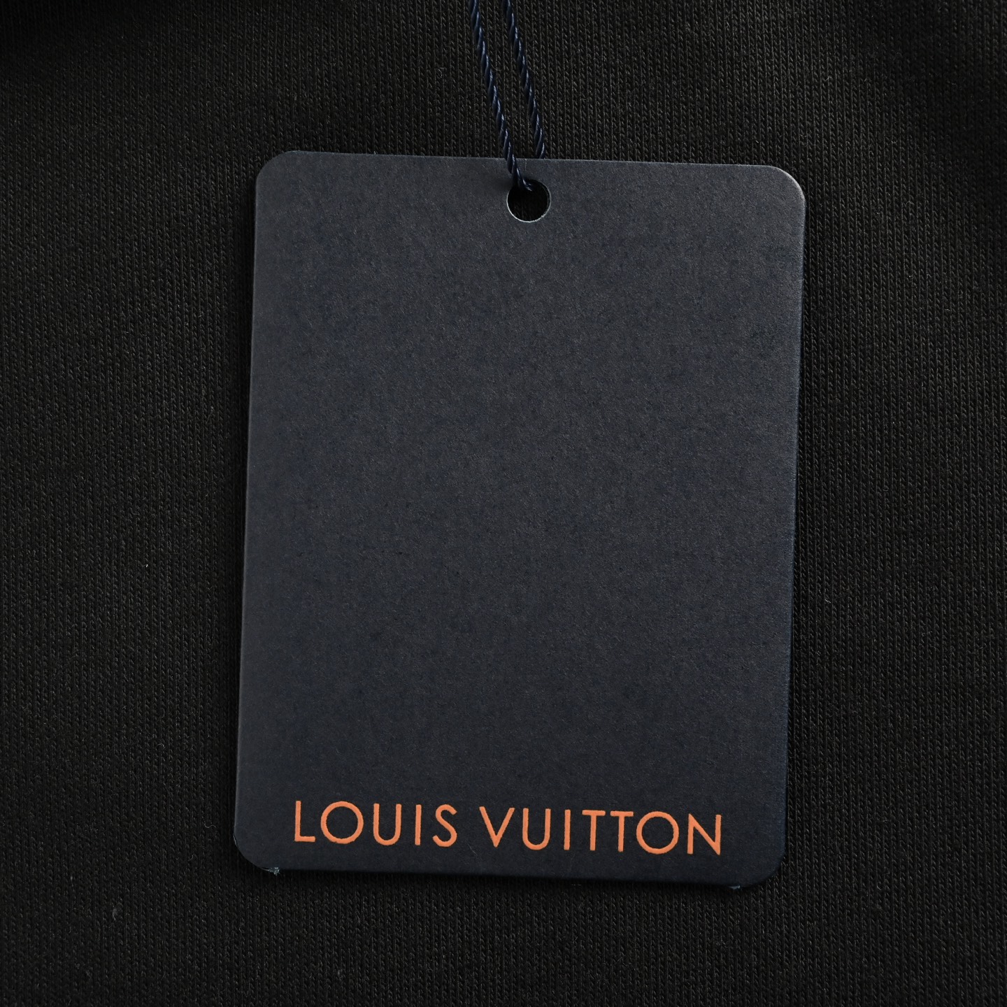 Louis Vuitton/路易威登 25Fw 后背标签纯色连帽卫衣-Chinese UA Cheap High Quatity Brand Clothes Bags handbags Sneakers wholesale wholesaler seller from China Factory suppliers Fashion Clothing Shoes best Quality Beautiful Price Louis Vuitton/路易威登 25Fw 后背标签纯色连帽卫衣