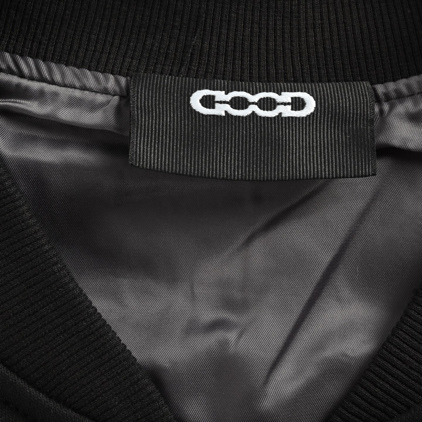 Good Brand 珍珠标语字母拉链夹克外套