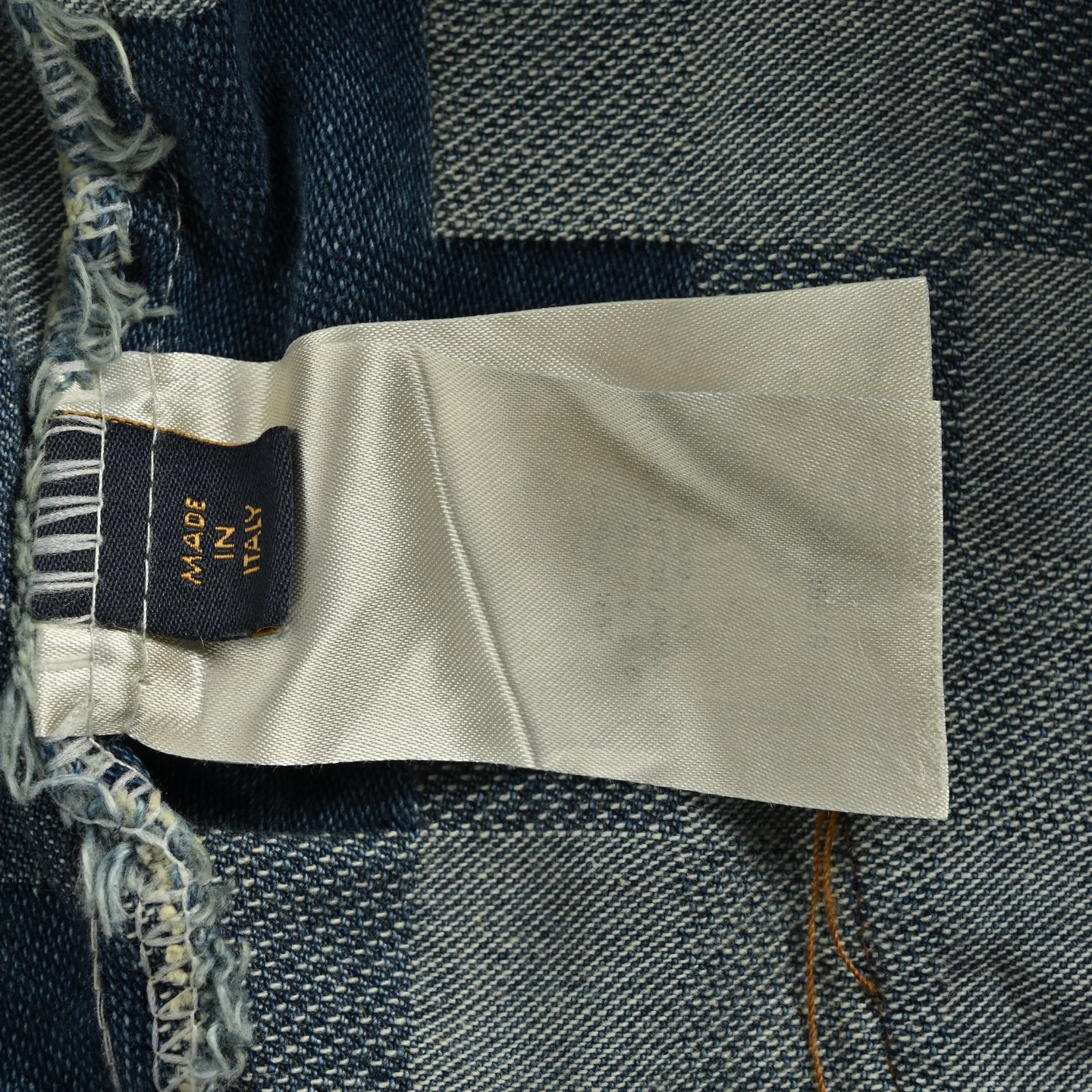 Louis Vuitton/路易威登 马赛克棋盘格套装牛仔外套-Chinese UA Cheap High Quatity Brand Clothes Bags handbags Sneakers wholesale wholesaler seller from China Factory suppliers Fashion Clothing Shoes best Quality Beautiful Price Louis Vuitton/路易威登 马赛克棋盘格套装牛仔外套